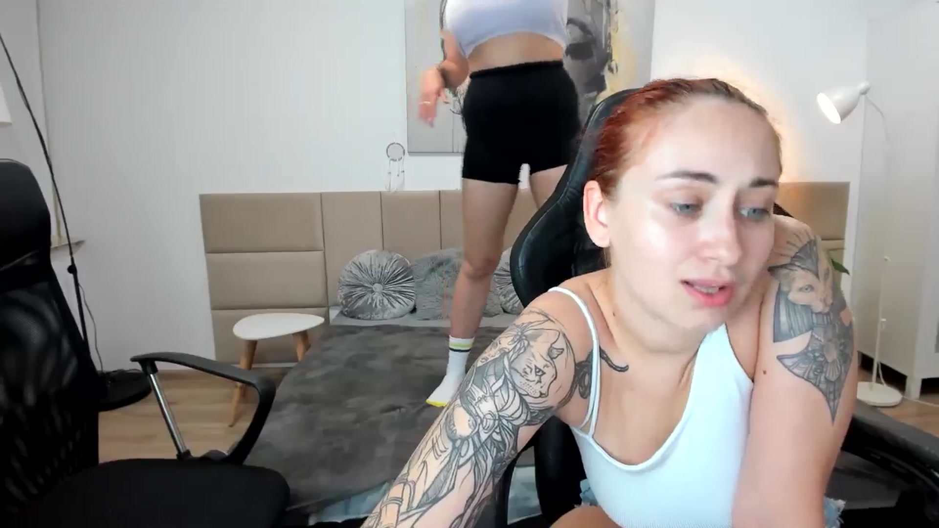 Gallery image thumbnail from SunfLowerr's myfreecams stream on, 10/07/2024, 18:43 image 5 of 20