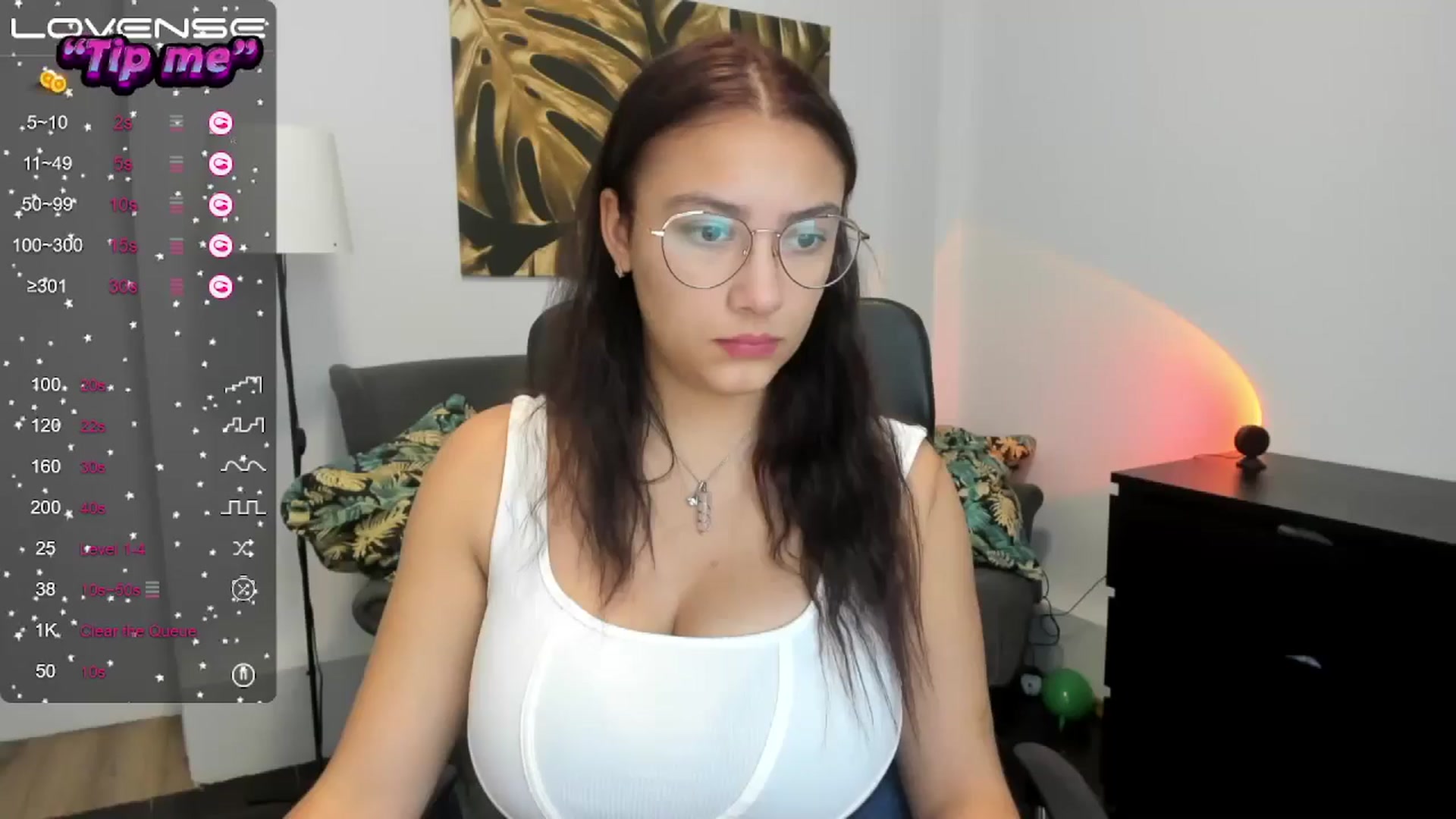 Gallery image thumbnail from SunfLowerr's myfreecams stream on, 10/10/2024, 13:10 image 16 of 20
