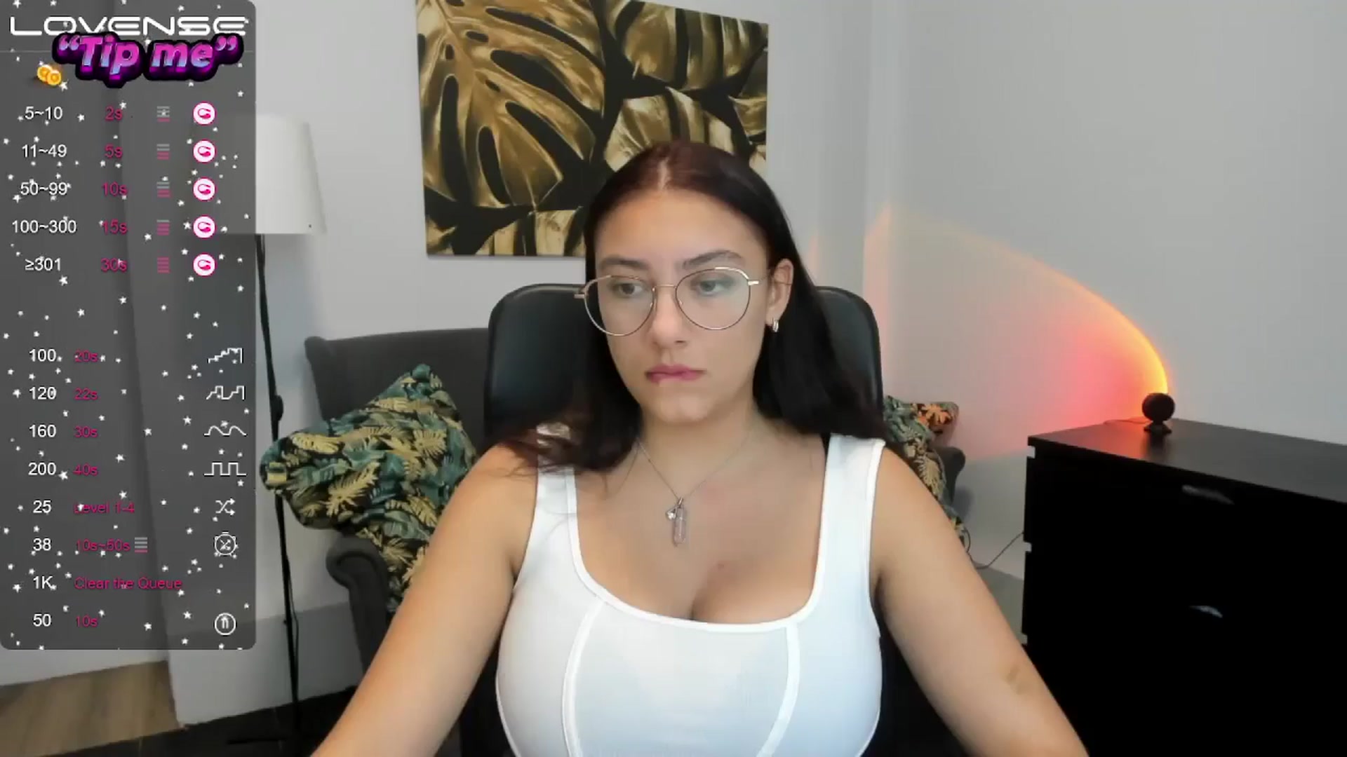 Gallery image thumbnail from SunfLowerr's myfreecams stream on, 10/10/2024, 13:10 image 14 of 20