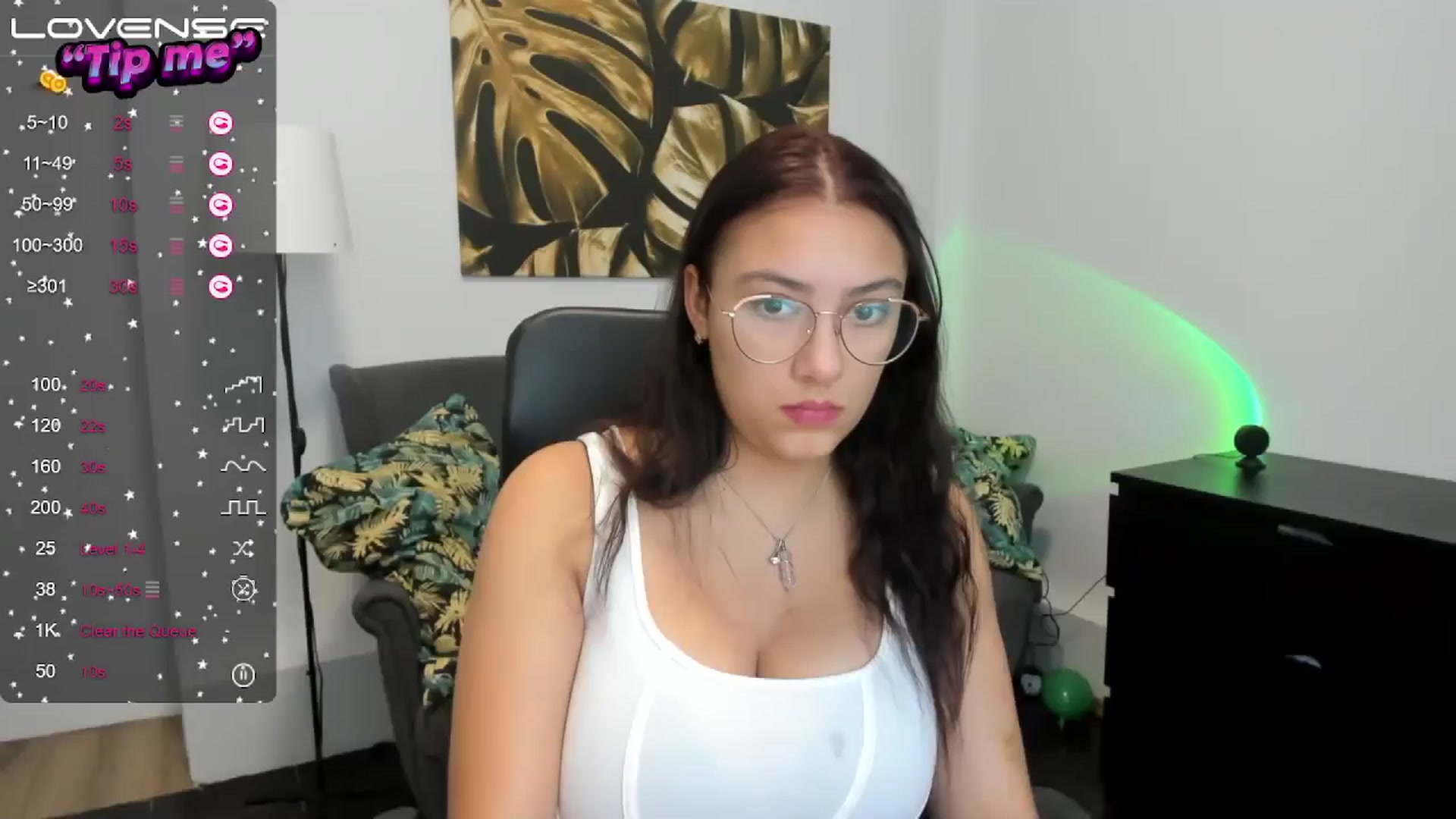 Gallery image thumbnail from SunfLowerr's myfreecams stream on, 10/10/2024, 13:10 image 2 of 20
