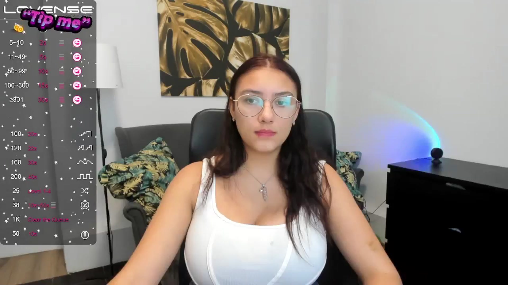 Gallery image thumbnail from SunfLowerr's myfreecams stream on, 10/10/2024, 13:10 image 9 of 20