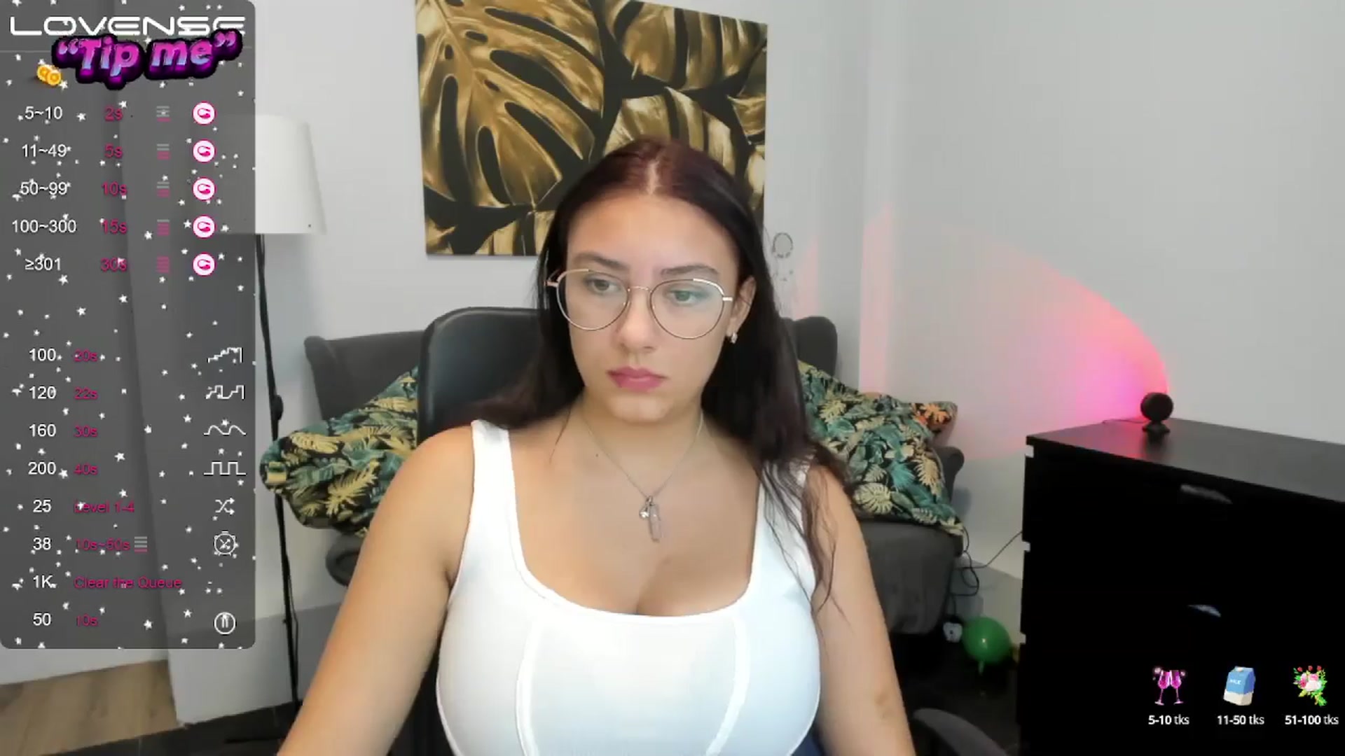 Gallery image thumbnail from SunfLowerr's myfreecams stream on, 10/10/2024, 13:10 image 20 of 20