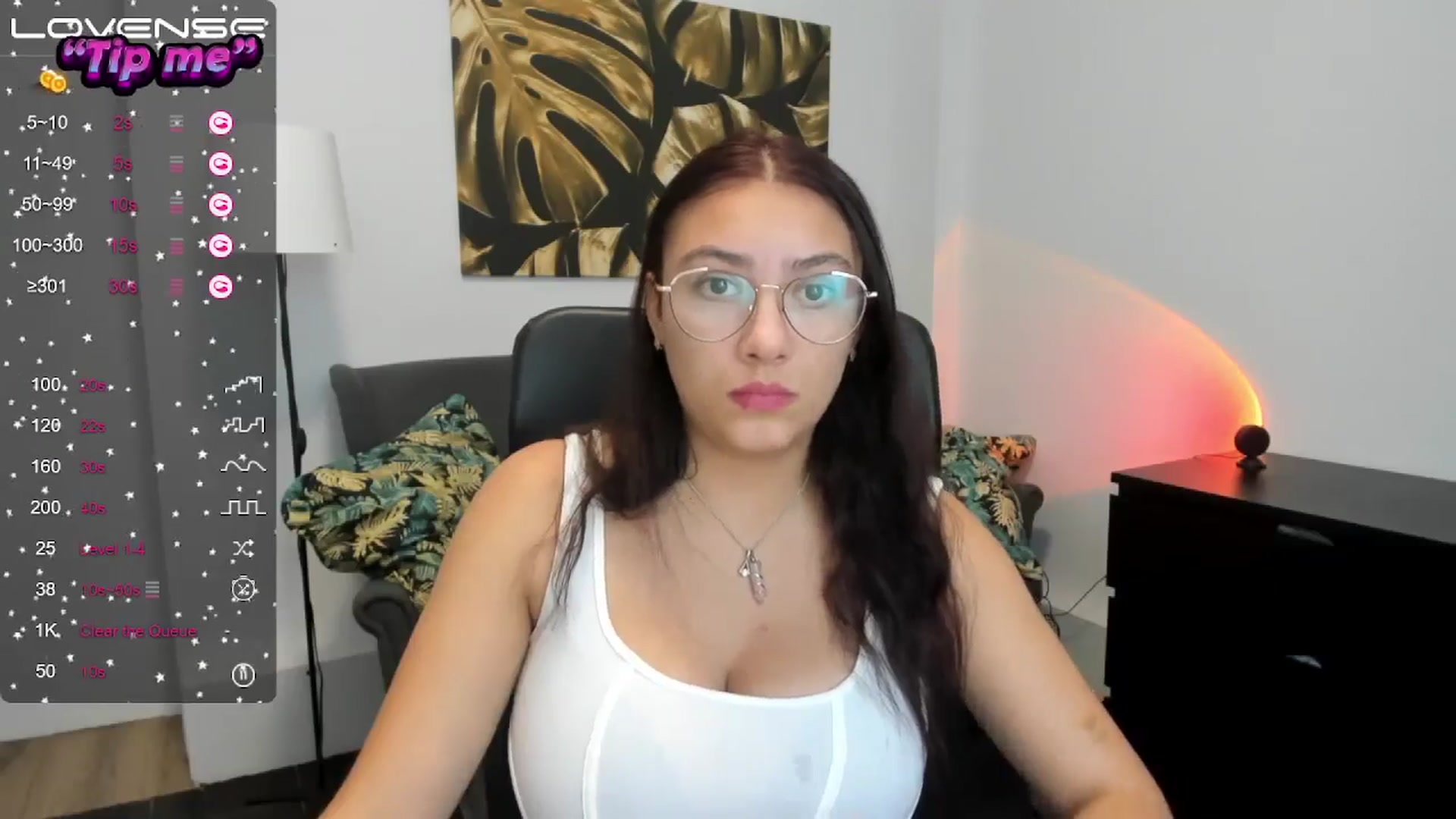 Gallery image thumbnail from SunfLowerr's myfreecams stream on, 10/10/2024, 13:10 image 3 of 20