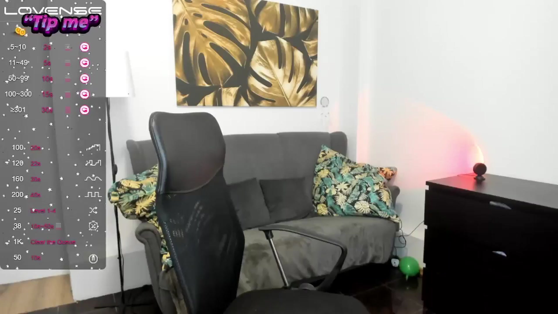 Gallery image thumbnail from SunfLowerr's myfreecams stream on, 10/10/2024, 13:10 image 15 of 20