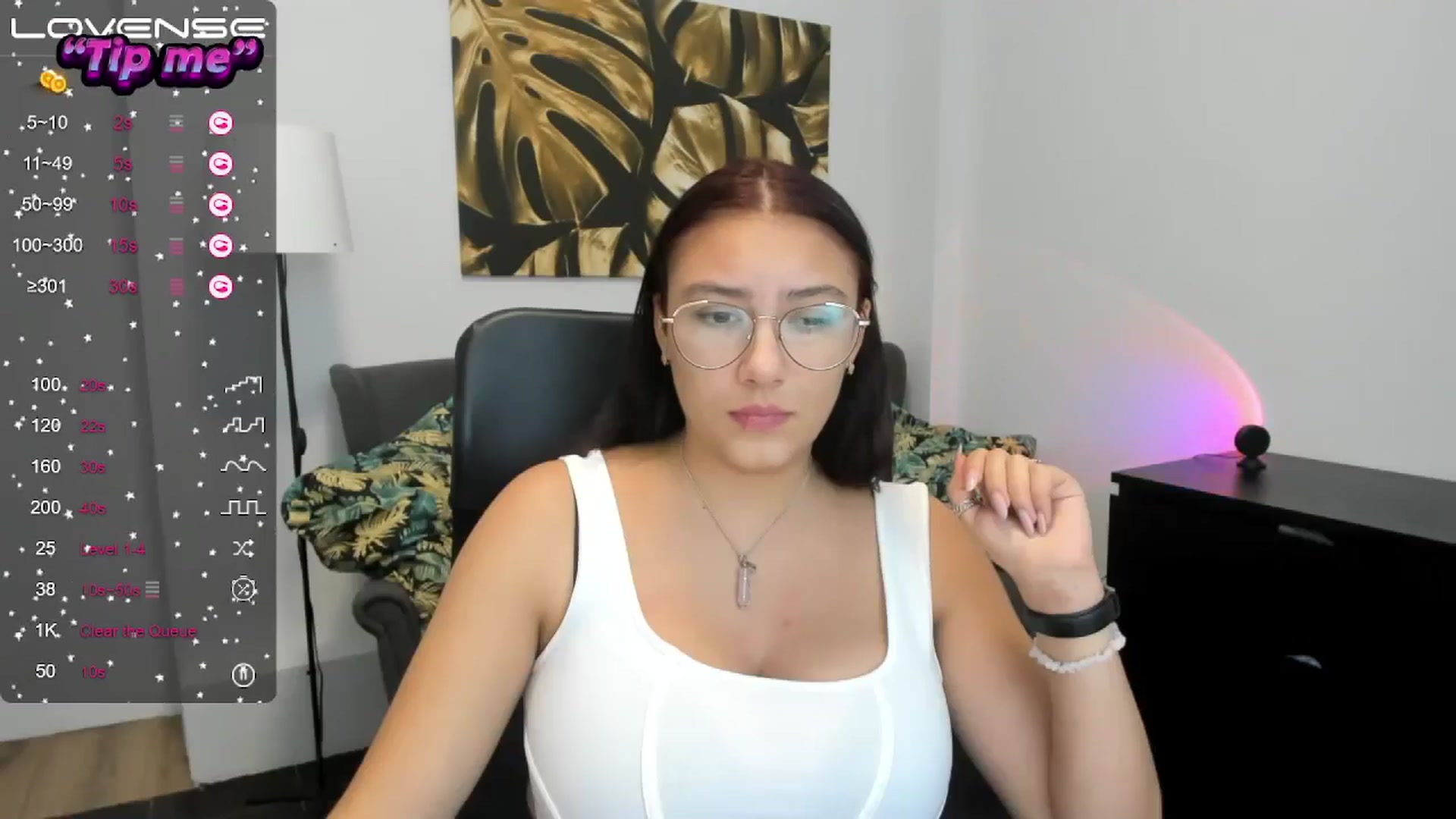 Gallery image thumbnail from SunfLowerr's myfreecams stream on, 10/10/2024, 14:02 image 8 of 20