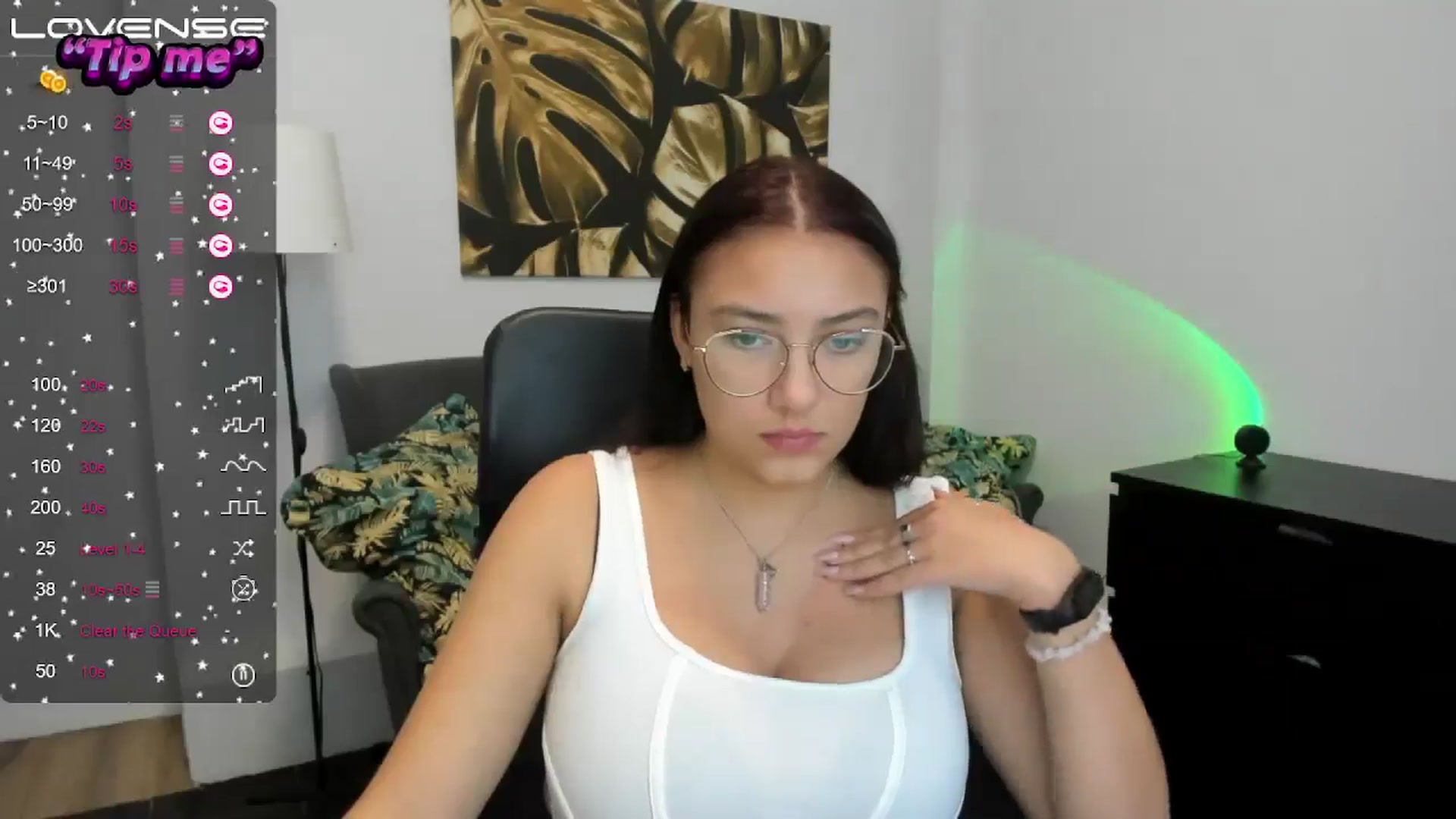 Gallery image thumbnail from SunfLowerr's myfreecams stream on, 10/10/2024, 14:02 image 9 of 20