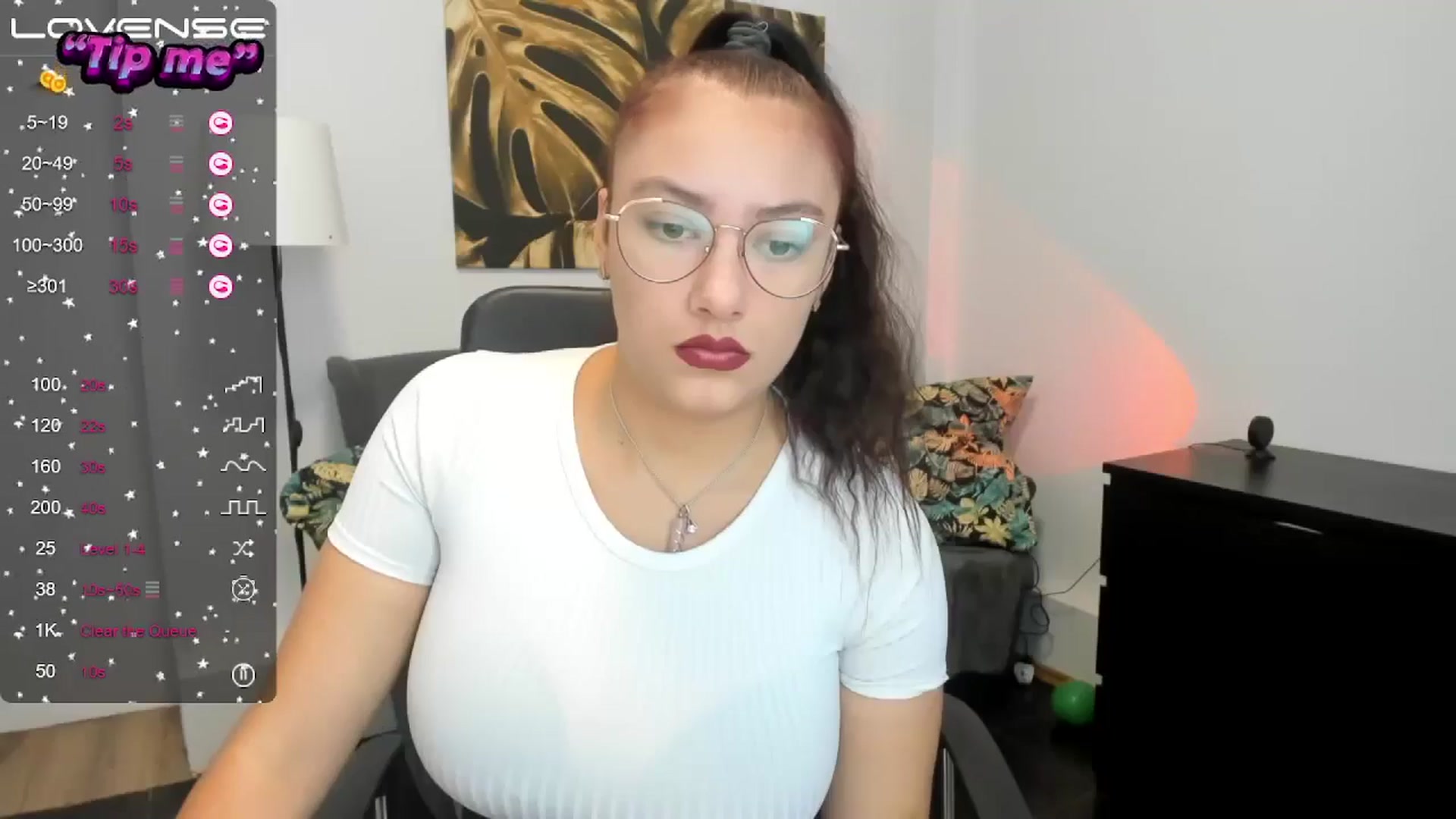 Gallery image thumbnail from SunfLowerr's myfreecams stream on, 10/11/2024, 14:15 image 20 of 20