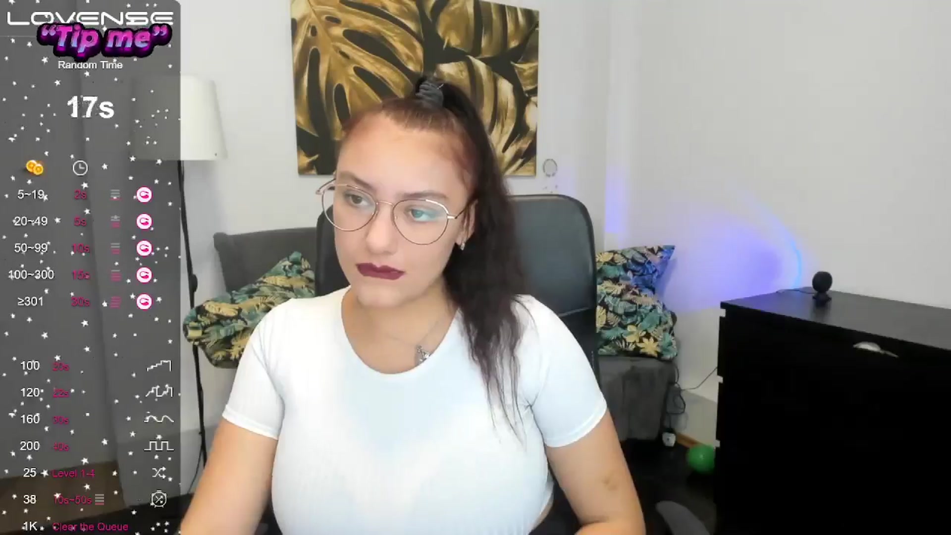Gallery image thumbnail from SunfLowerr's myfreecams stream on, 10/11/2024, 16:06 image 13 of 20
