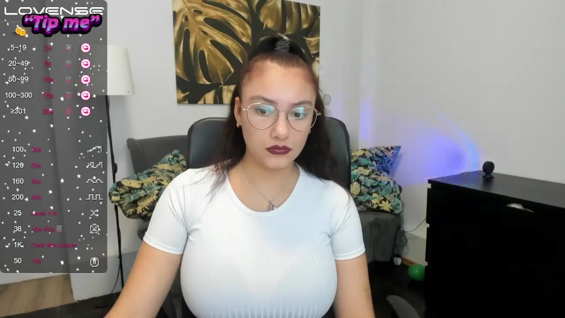 Gallery image thumbnail from SunfLowerr's myfreecams stream on, 10/11/2024, 16:06 image 16 of 20