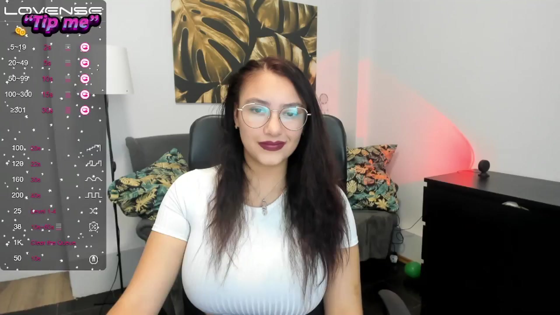 Gallery image thumbnail from SunfLowerr's myfreecams stream on, 10/11/2024, 18:08 image 15 of 20