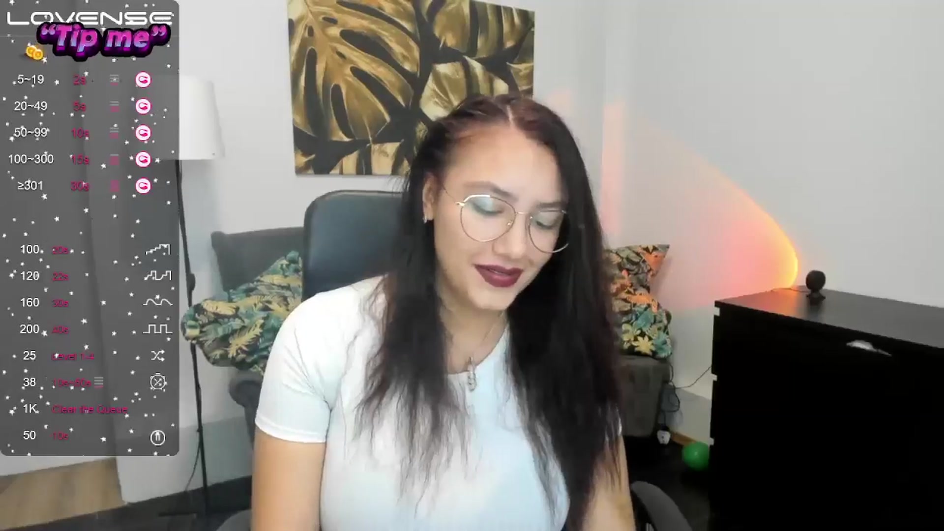 Gallery image thumbnail from SunfLowerr's myfreecams stream on, 10/11/2024, 18:08 image 19 of 20