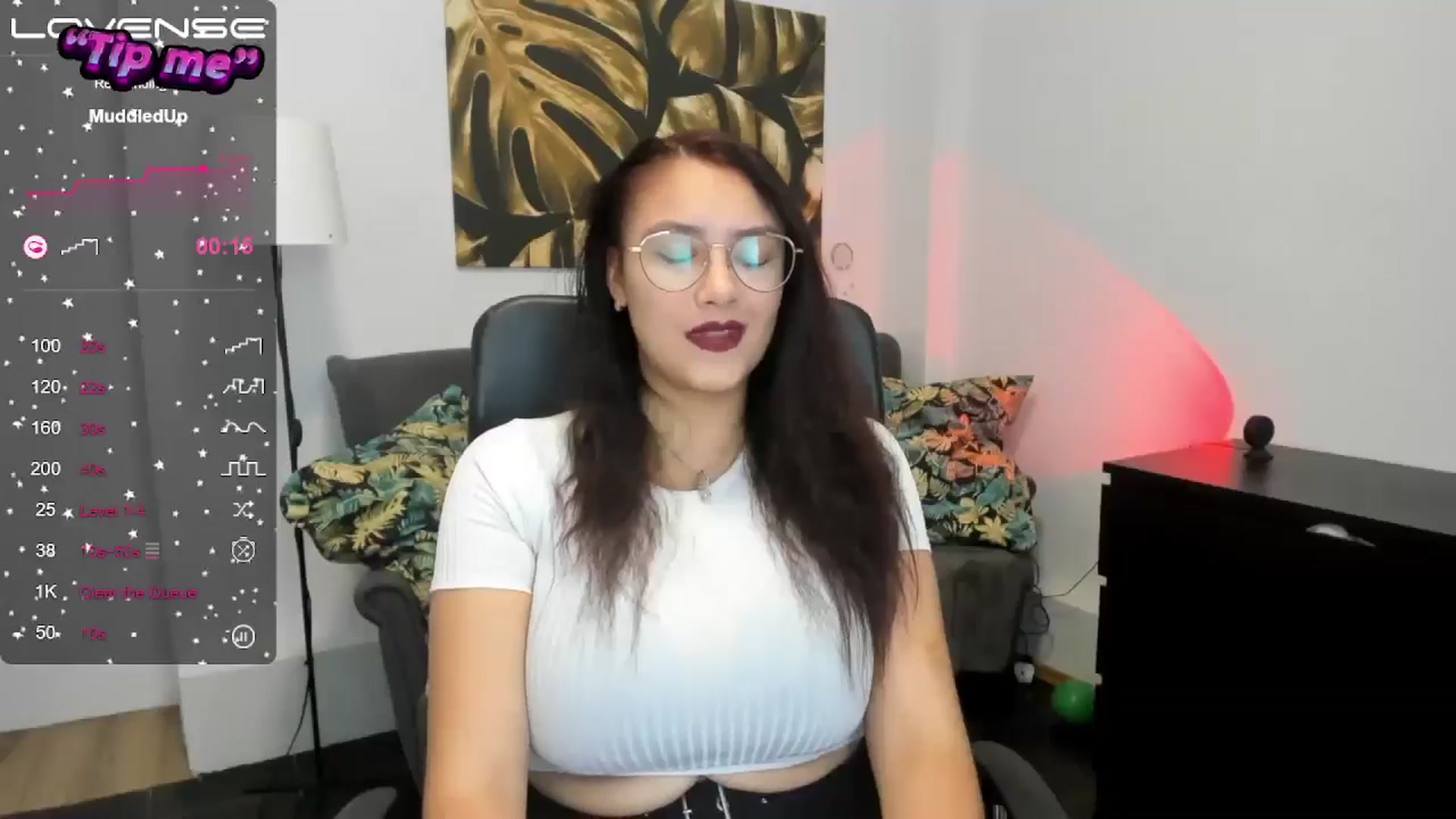 Gallery image thumbnail from SunfLowerr's myfreecams stream on, 10/11/2024, 18:08 image 16 of 20