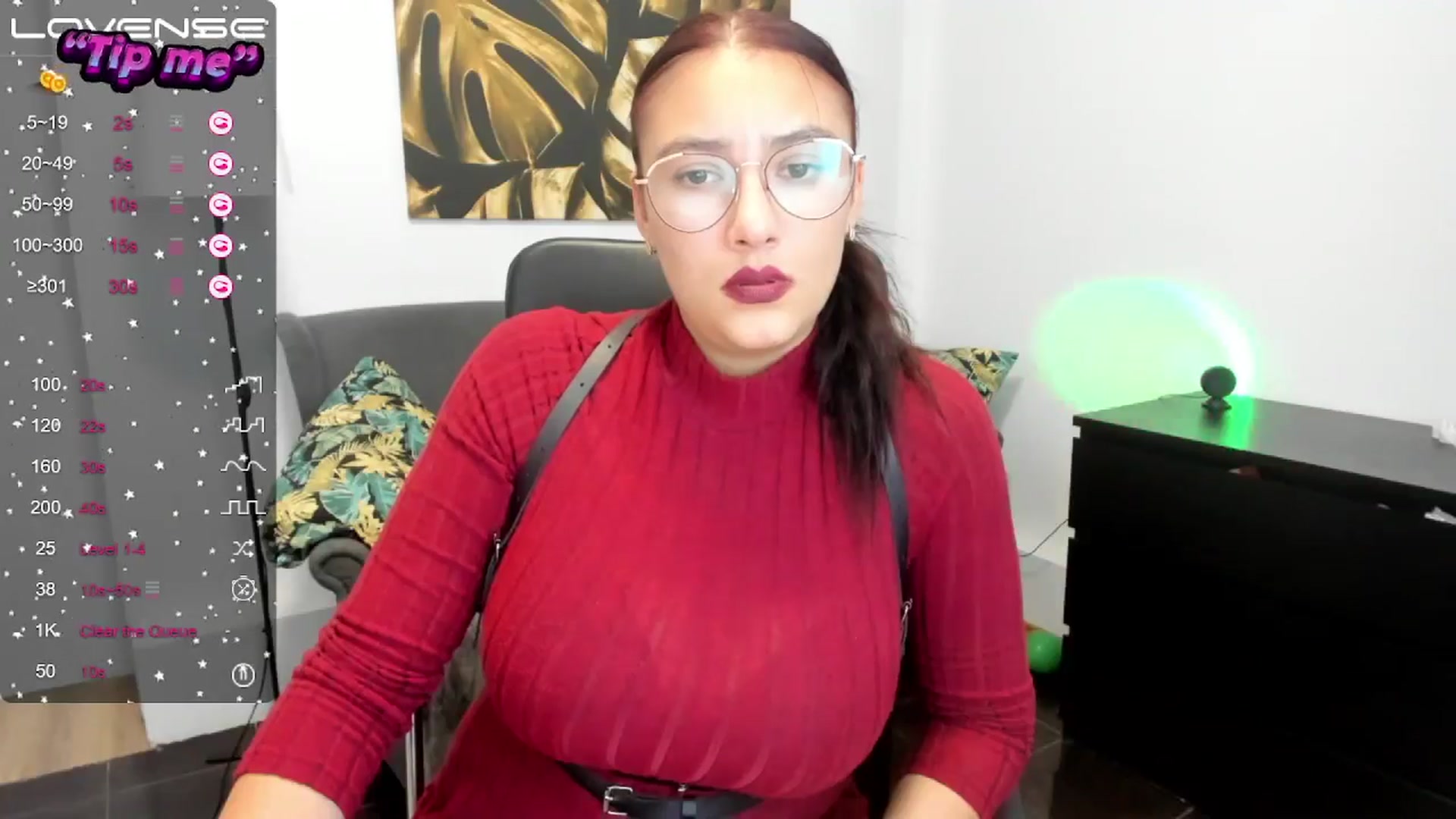 Gallery image thumbnail from SunfLowerr's myfreecams stream on, 10/12/2024, 19:59 image 17 of 20