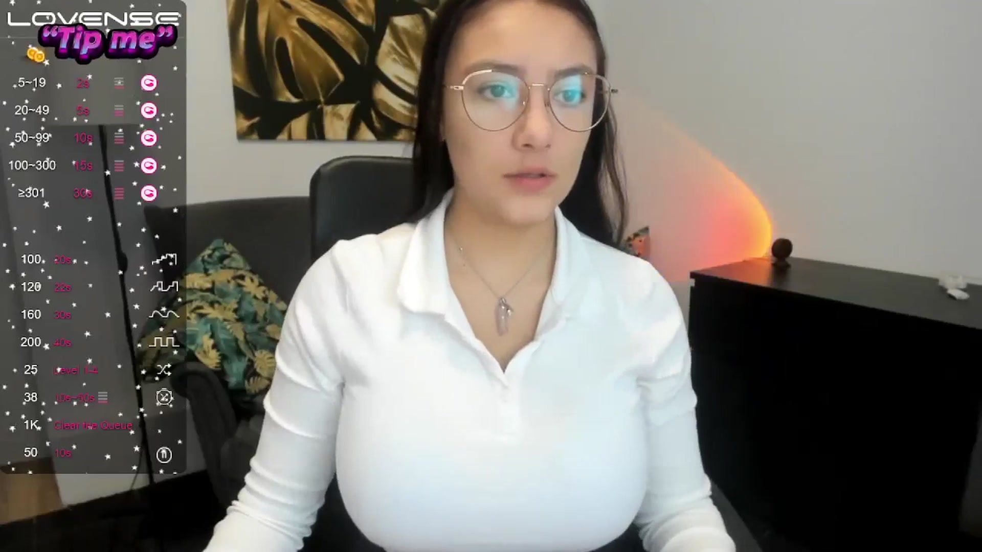 Gallery image thumbnail from SunfLowerr's myfreecams stream on, 10/13/2024, 12:48 image 7 of 20