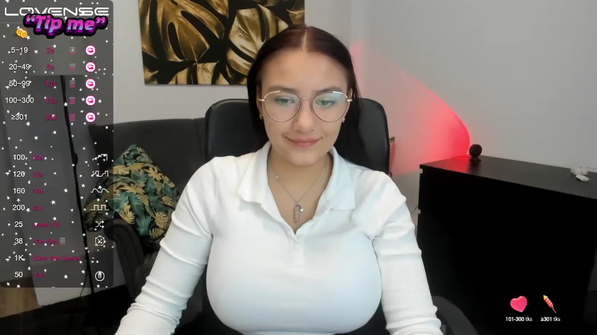 Gallery image thumbnail from SunfLowerr's myfreecams stream on, 10/13/2024, 12:48 image 8 of 20