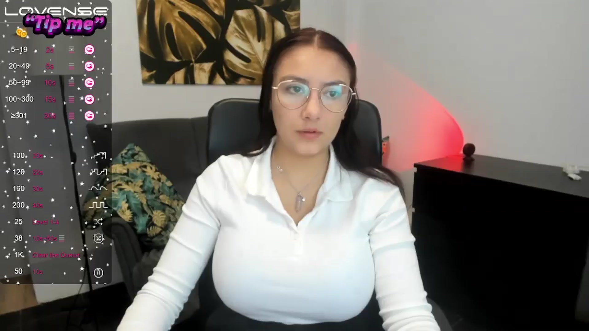 Gallery image thumbnail from SunfLowerr's myfreecams stream on, 10/13/2024, 12:48 image 4 of 20