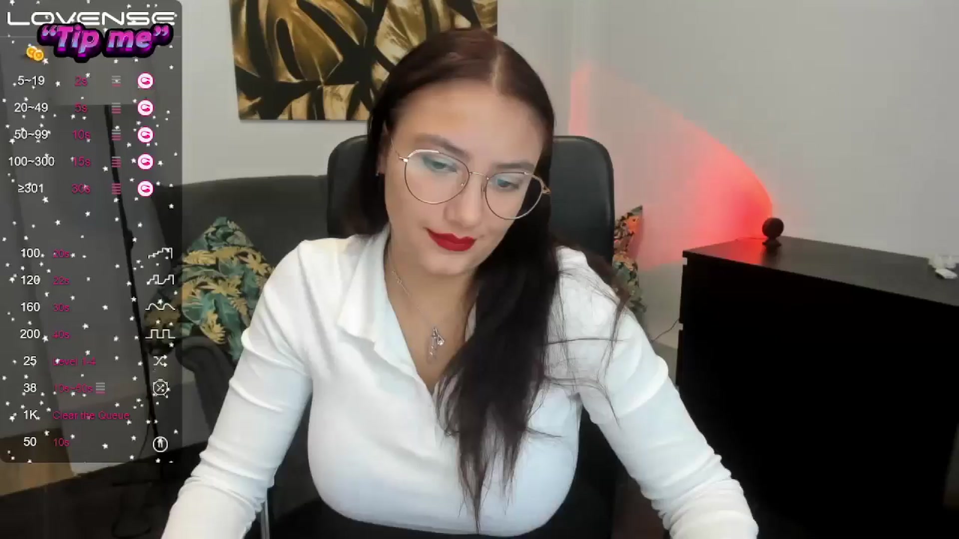 Gallery image thumbnail from SunfLowerr's myfreecams stream on, 10/13/2024, 16:15 image 19 of 20