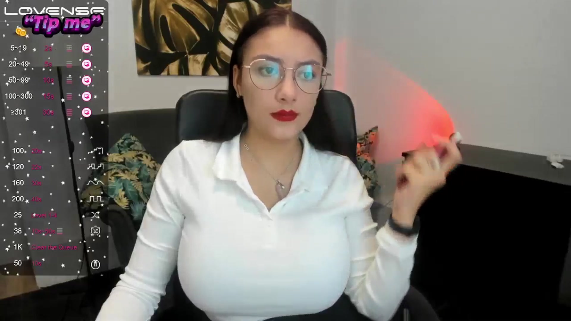 Gallery image thumbnail from SunfLowerr's myfreecams stream on, 10/13/2024, 16:15 image 6 of 20