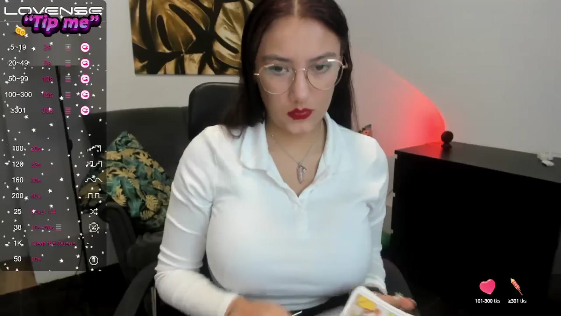 Gallery image thumbnail from SunfLowerr's myfreecams stream on, 10/13/2024, 16:15 image 13 of 20