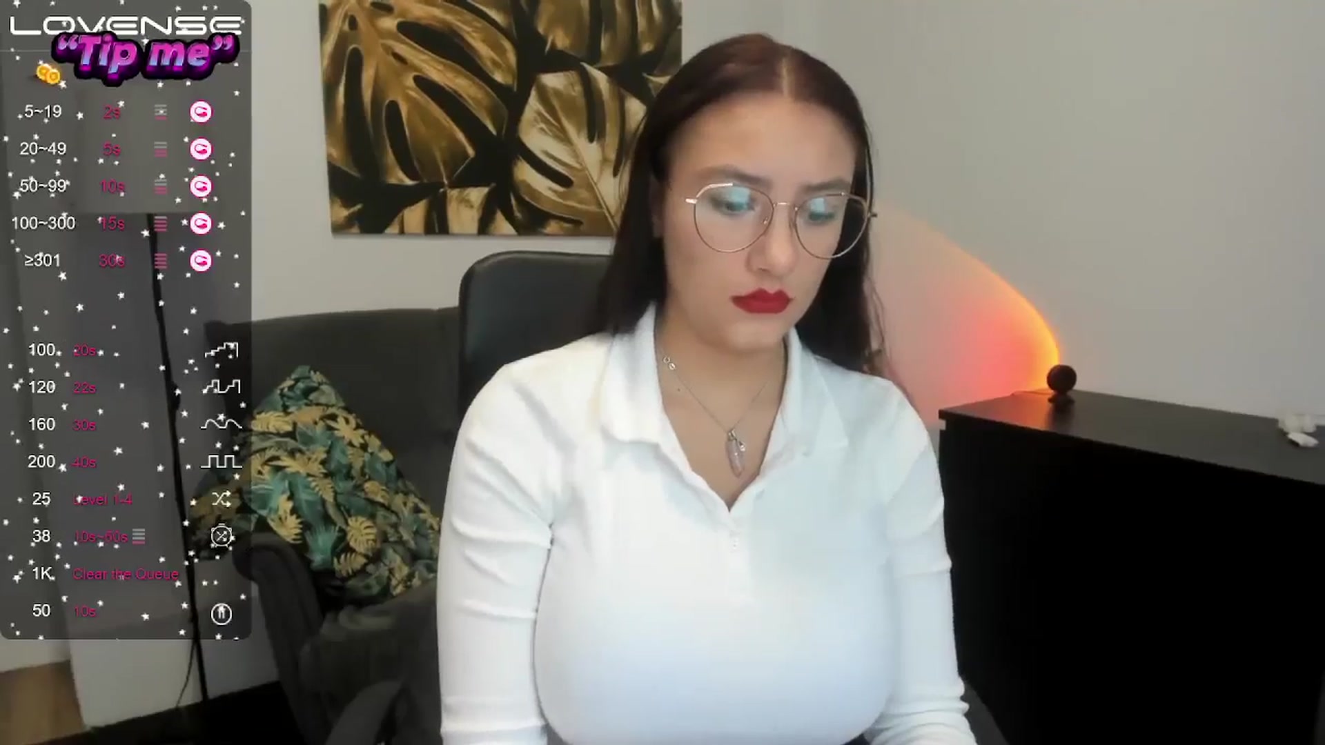 Gallery image thumbnail from SunfLowerr's myfreecams stream on, 10/13/2024, 16:15 image 20 of 20