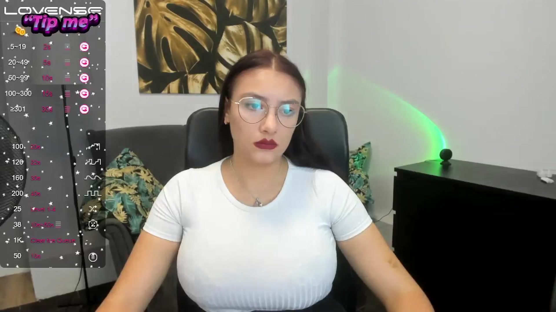 Gallery image thumbnail from SunfLowerr's myfreecams stream on, 10/13/2024, 17:47 image 2 of 20