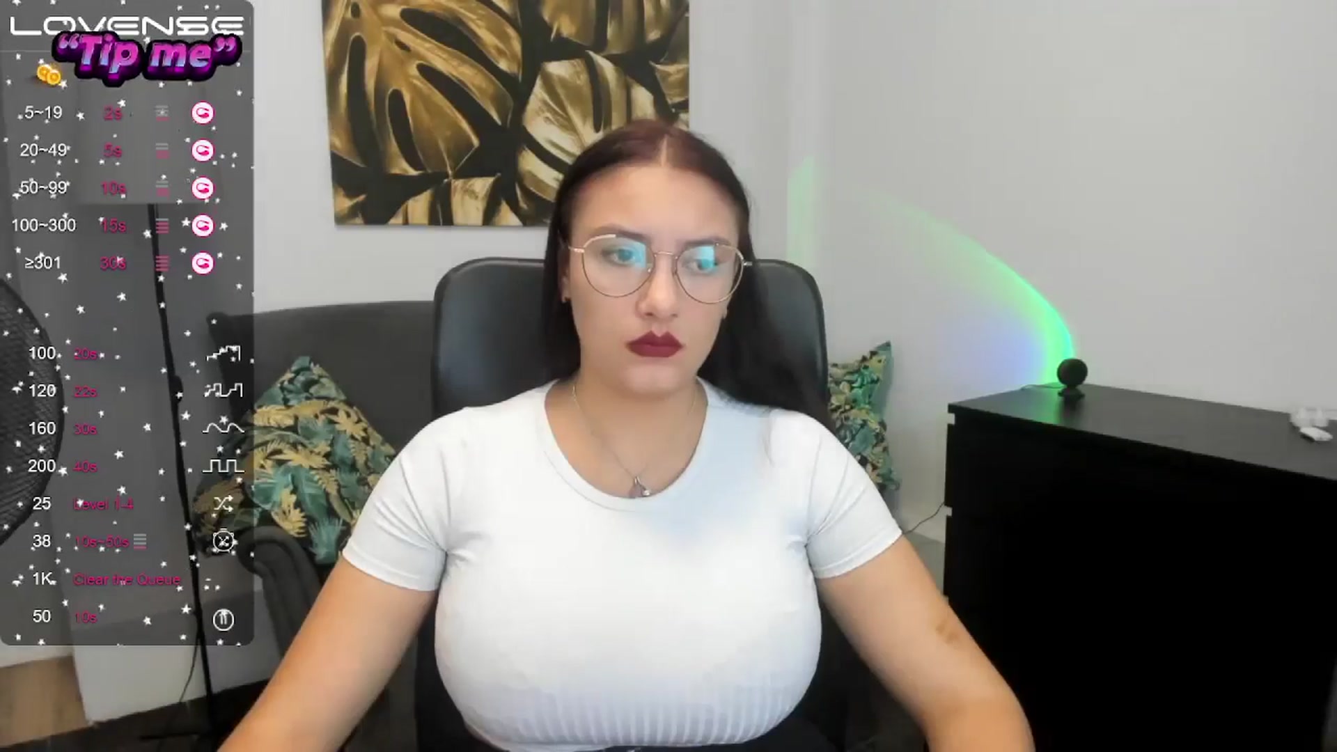 Gallery image thumbnail from SunfLowerr's myfreecams stream on, 10/13/2024, 17:47 image 3 of 20