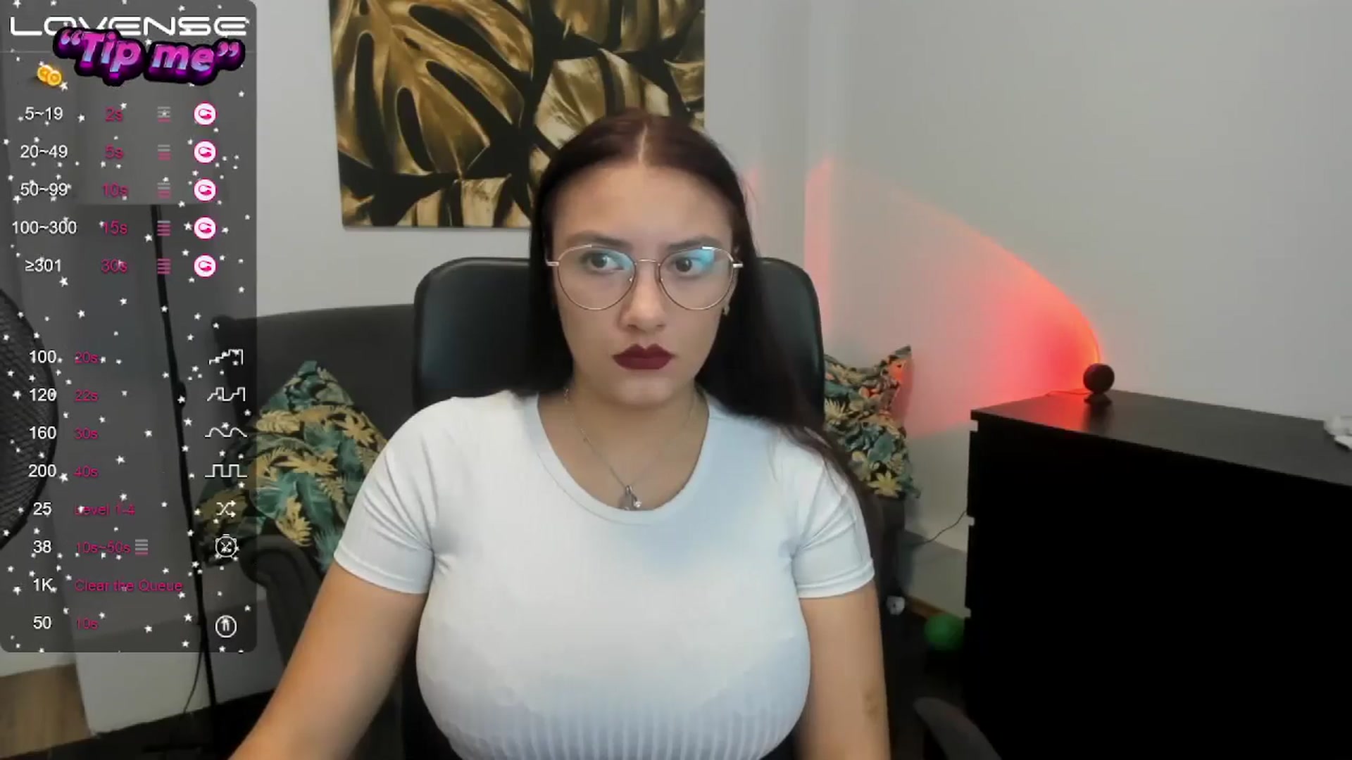 Gallery image thumbnail from SunfLowerr's myfreecams stream on, 10/13/2024, 17:47 image 6 of 20