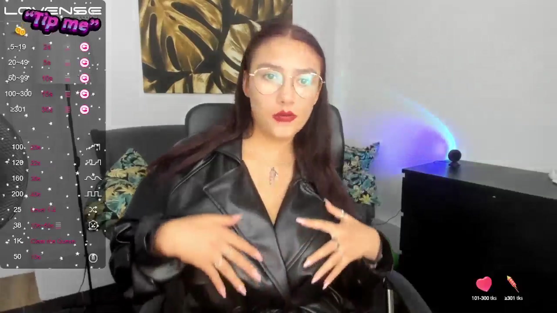 Gallery image thumbnail from SunfLowerr's myfreecams stream on, 10/13/2024, 18:46 image 20 of 20