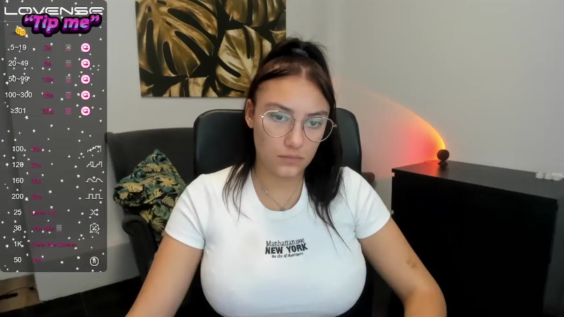Gallery image thumbnail from SunfLowerr's myfreecams stream on, 10/14/2024, 16:48 image 1 of 20
