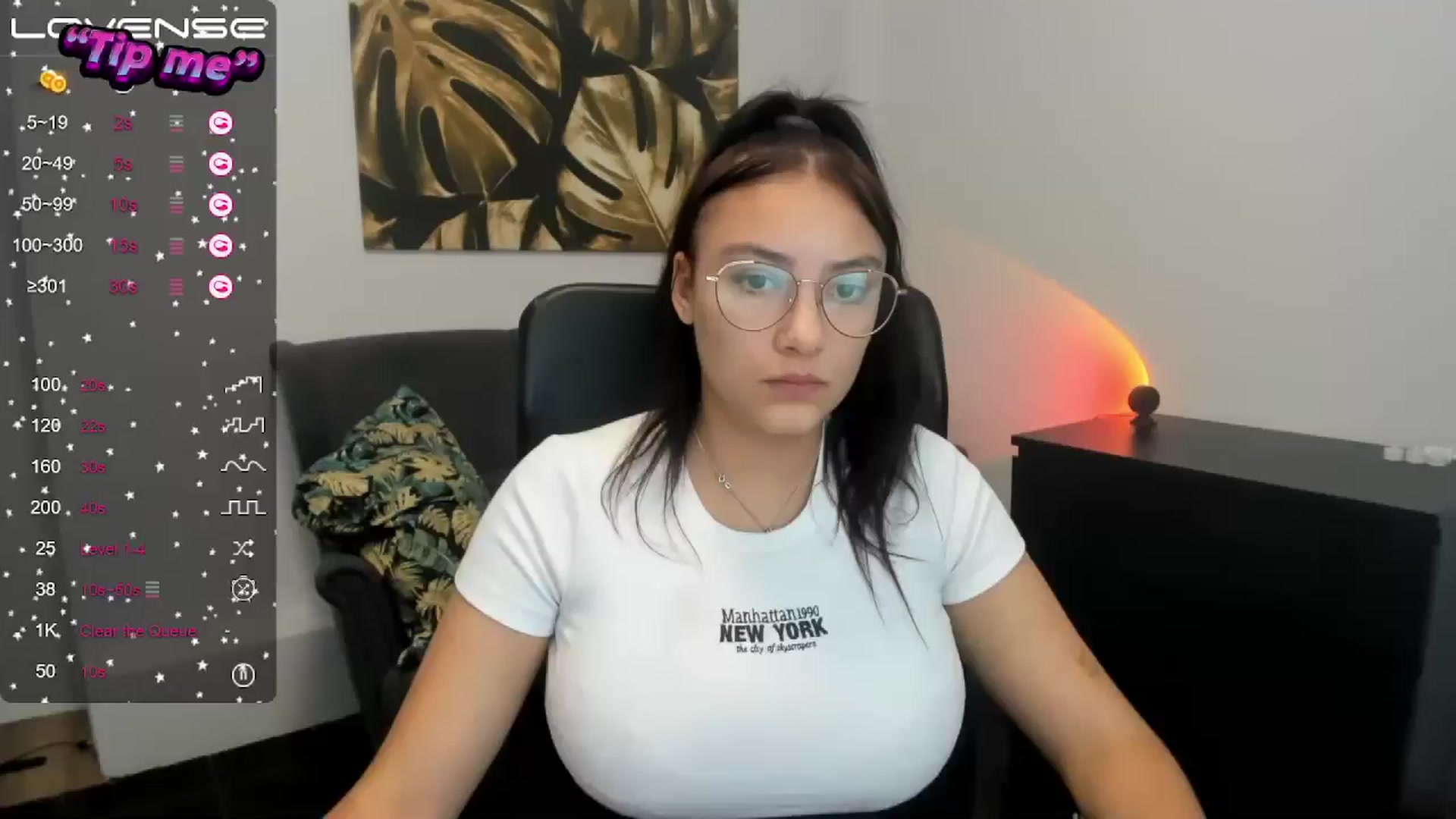 Gallery image thumbnail from SunfLowerr's myfreecams stream on, 10/14/2024, 16:48 image 16 of 20