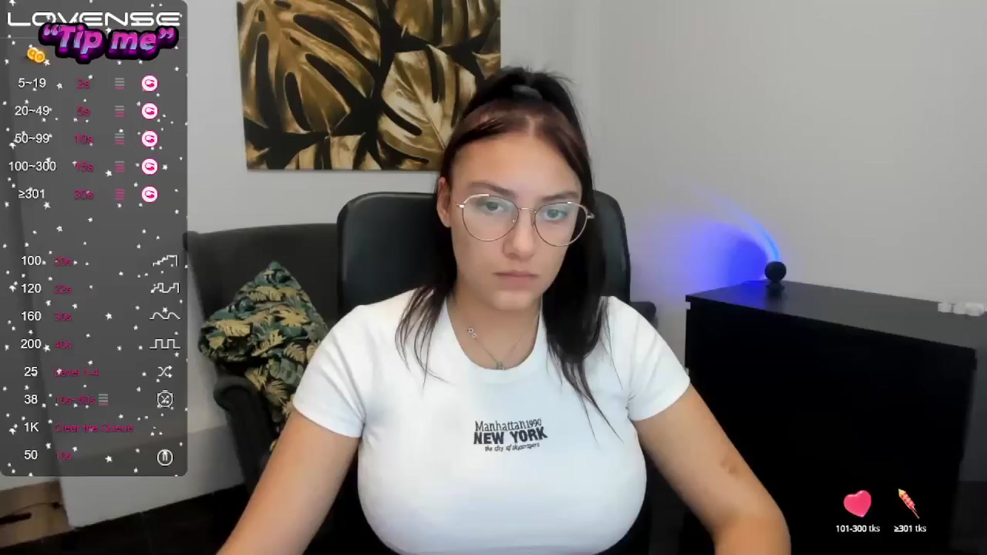 Gallery image thumbnail from SunfLowerr's myfreecams stream on, 10/14/2024, 16:48 image 3 of 20