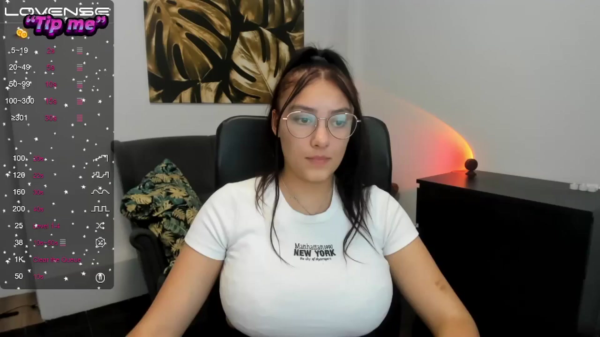 Gallery image thumbnail from SunfLowerr's myfreecams stream on, 10/14/2024, 18:58 image 20 of 20