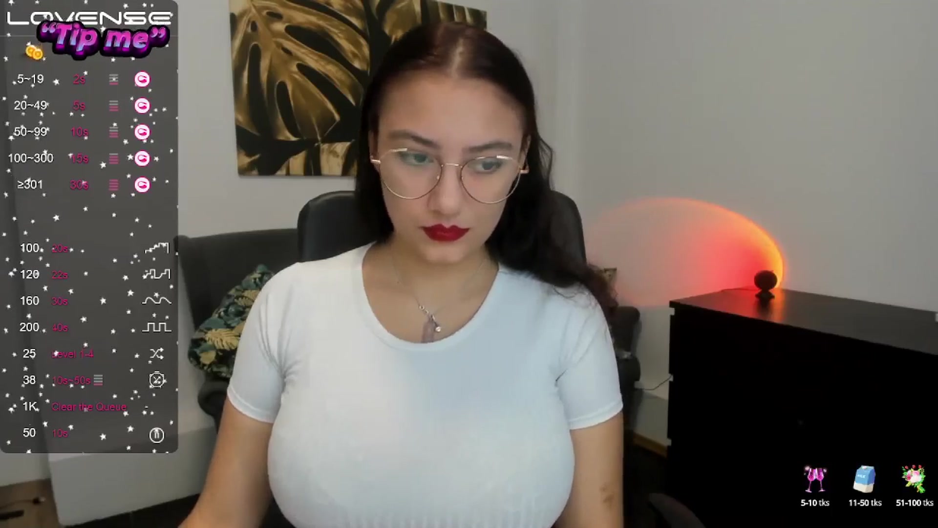 Gallery image thumbnail from SunfLowerr's myfreecams stream on, 10/17/2024, 13:18 image 20 of 20
