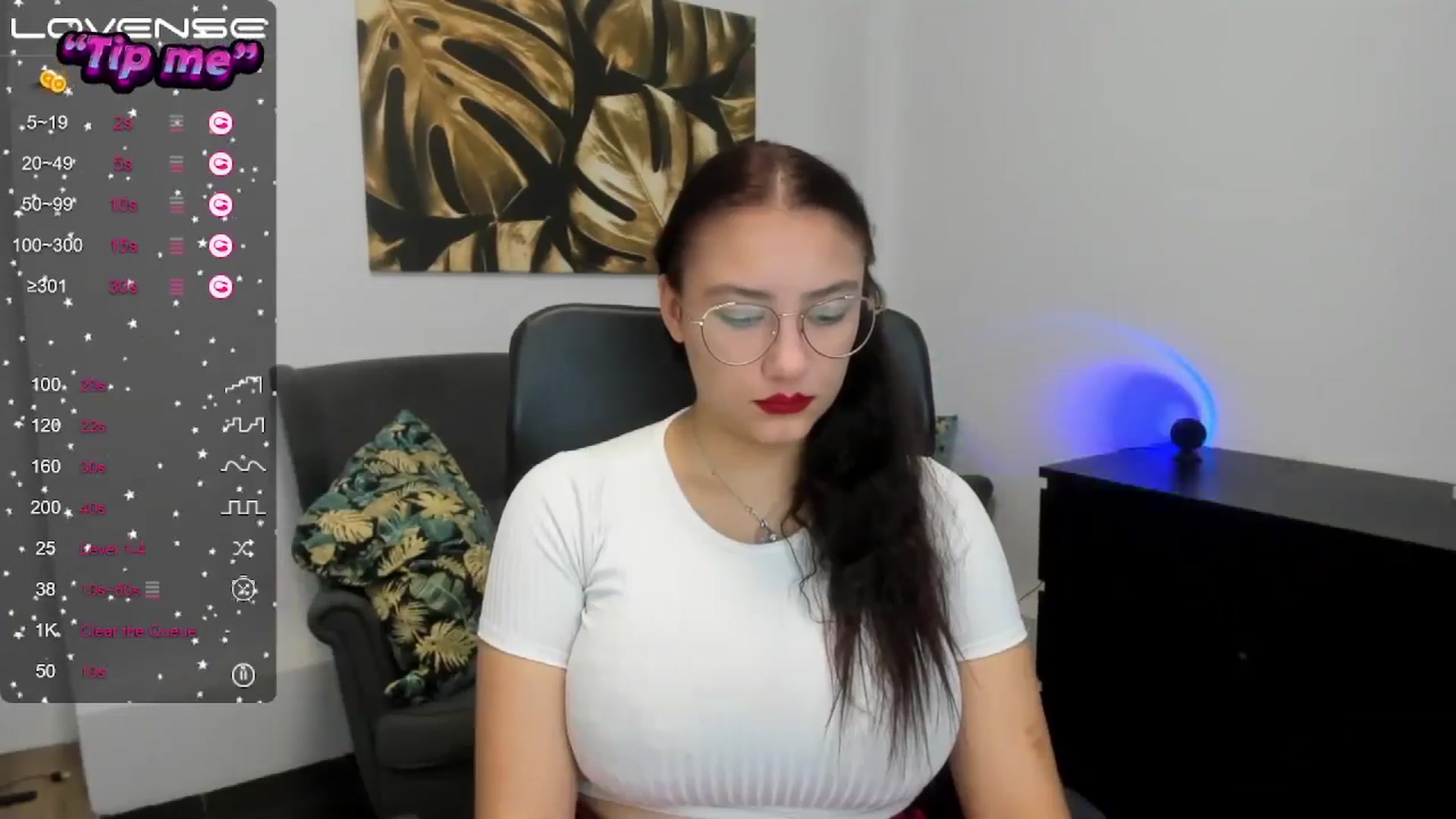 Gallery image thumbnail from SunfLowerr's myfreecams stream on, 10/17/2024, 13:18 image 11 of 20