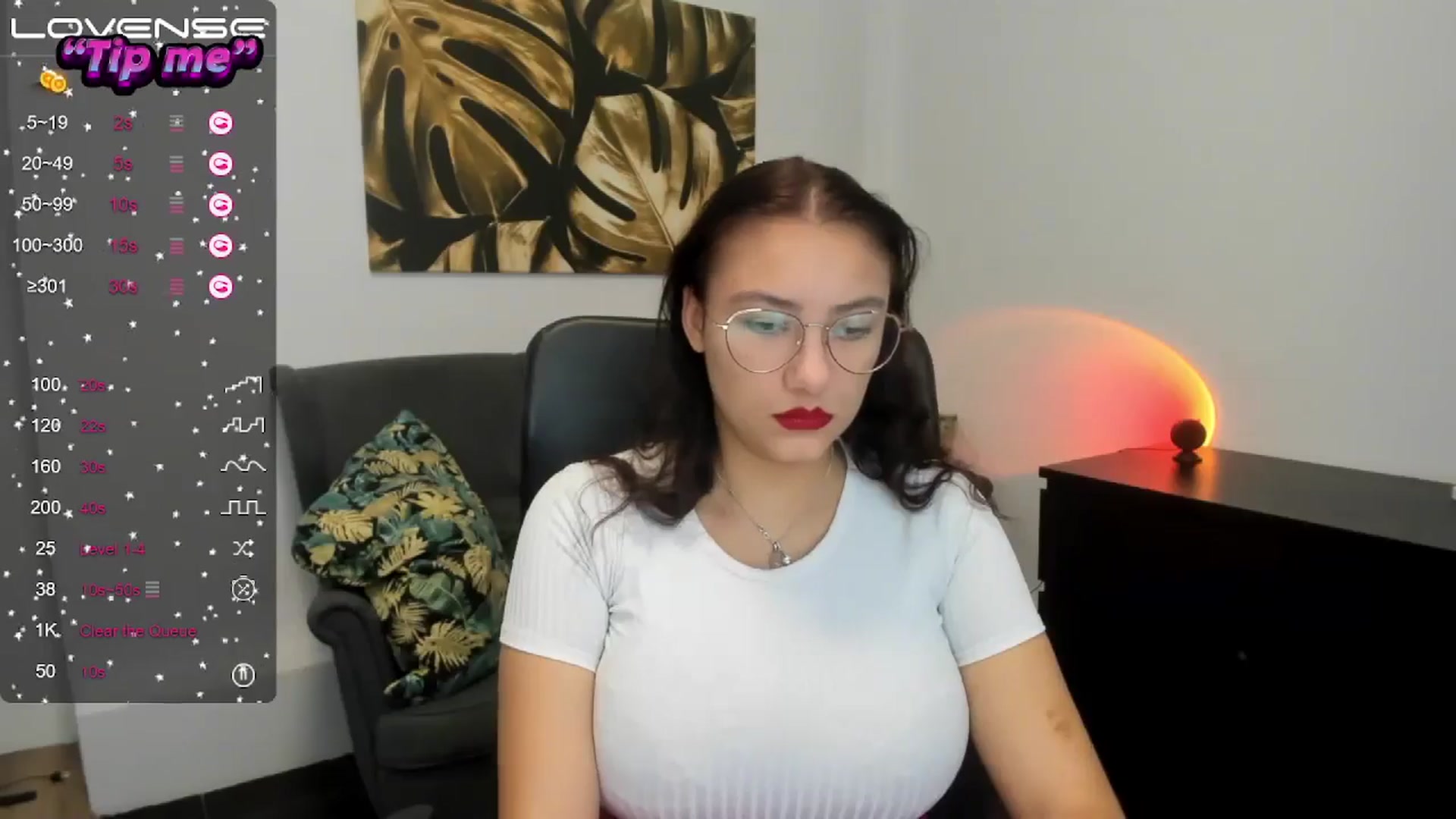 Gallery image thumbnail from SunfLowerr's myfreecams stream on, 10/17/2024, 13:18 image 9 of 20