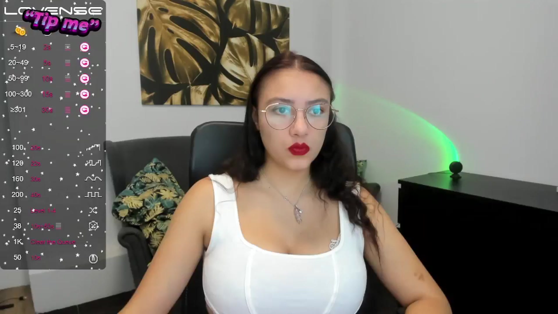 Gallery image thumbnail from SunfLowerr's myfreecams stream on, 10/17/2024, 13:18 image 1 of 20
