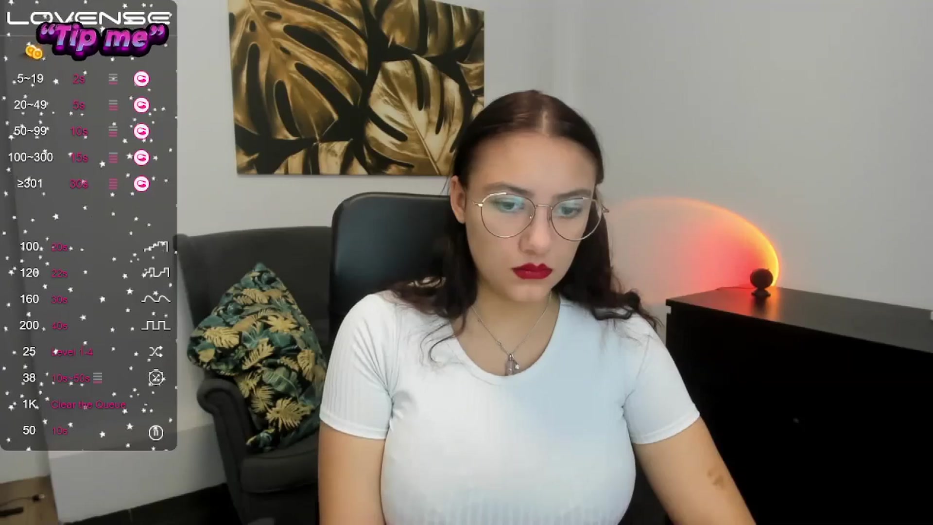 Gallery image thumbnail from SunfLowerr's myfreecams stream on, 10/17/2024, 13:18 image 8 of 20