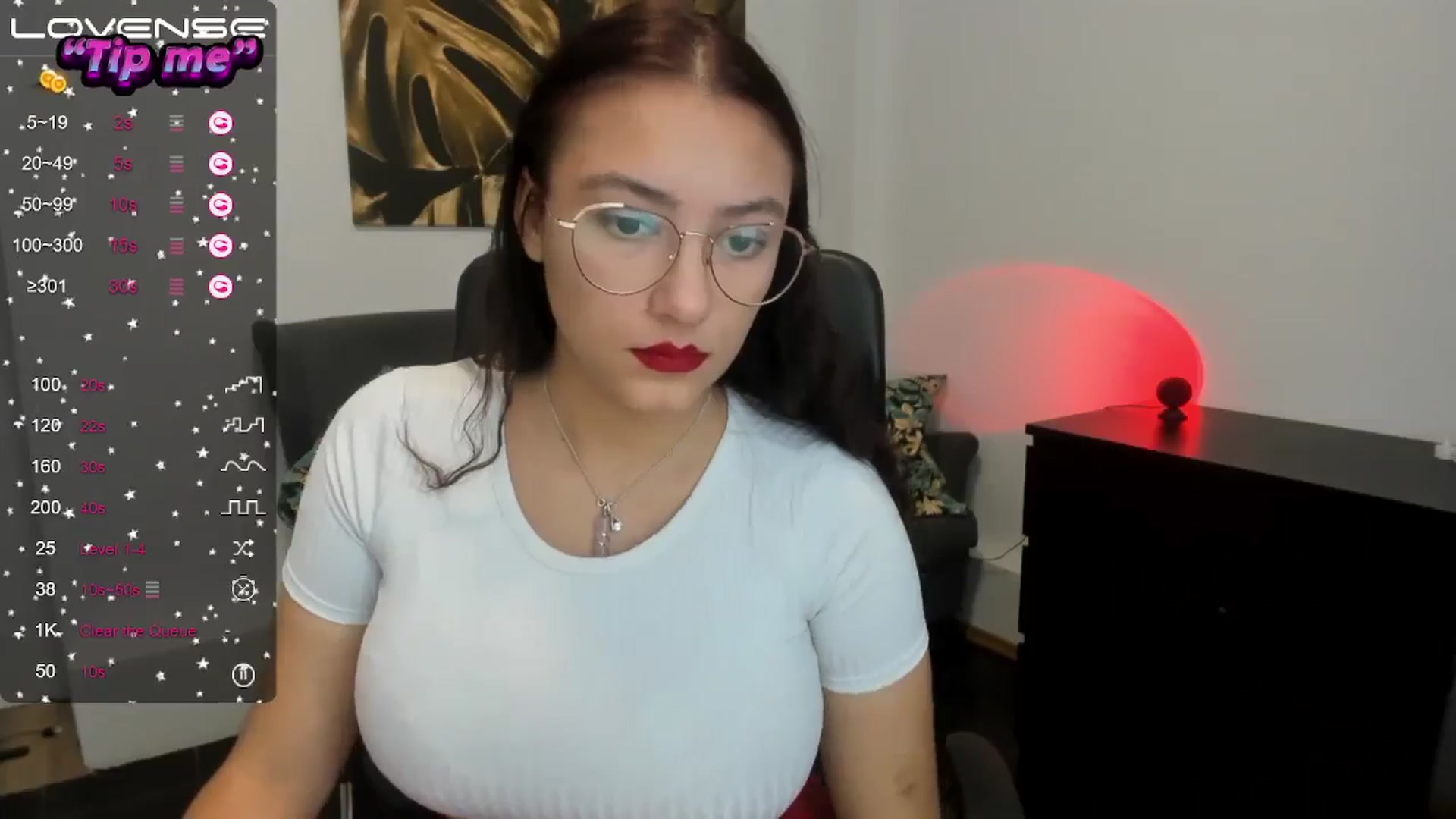 Gallery image thumbnail from SunfLowerr's myfreecams stream on, 10/17/2024, 14:26 image 12 of 20