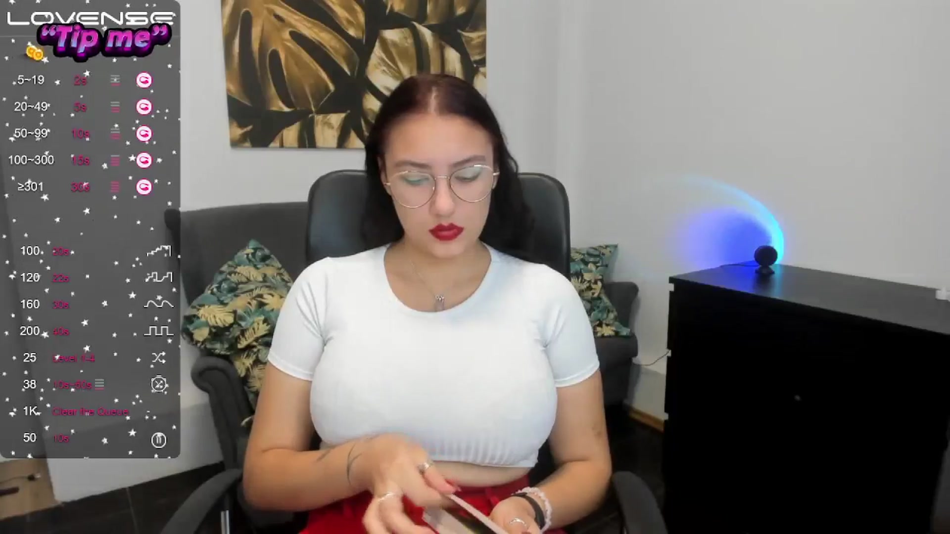 Gallery image thumbnail from SunfLowerr's myfreecams stream on, 10/17/2024, 14:26 image 7 of 20