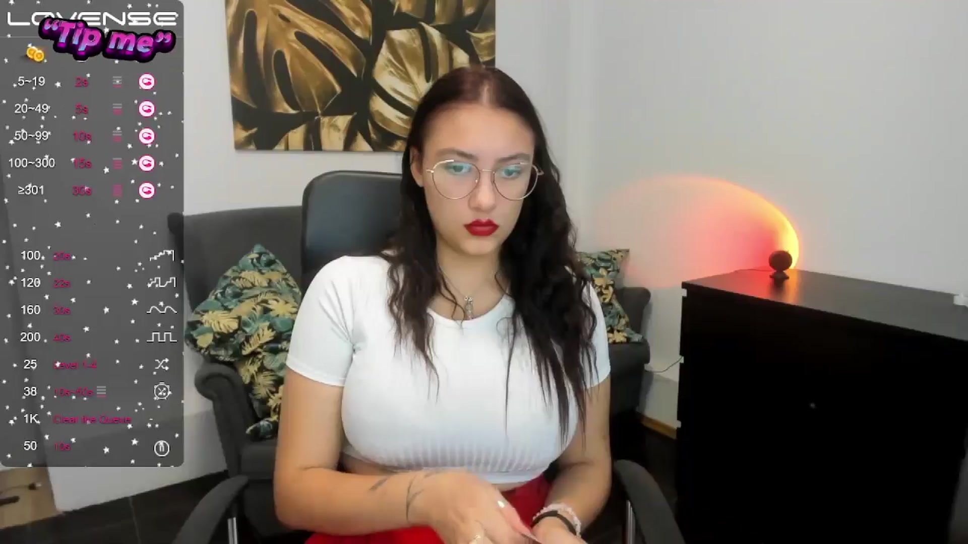 Gallery image thumbnail from SunfLowerr's myfreecams stream on, 10/17/2024, 14:26 image 4 of 20