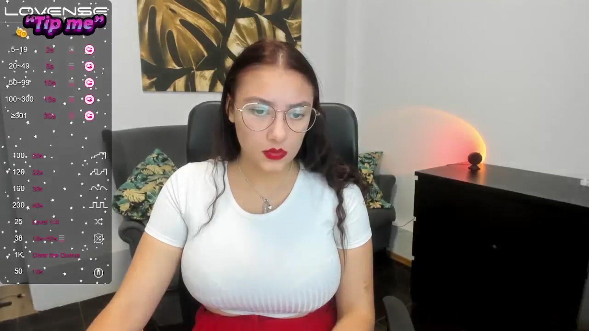 Gallery image thumbnail from SunfLowerr's myfreecams stream on, 10/17/2024, 14:26 image 14 of 20