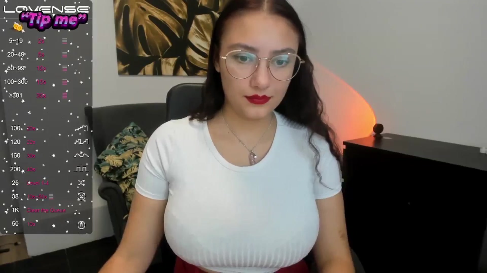 Gallery image thumbnail from SunfLowerr's myfreecams stream on, 10/17/2024, 15:51 image 14 of 20