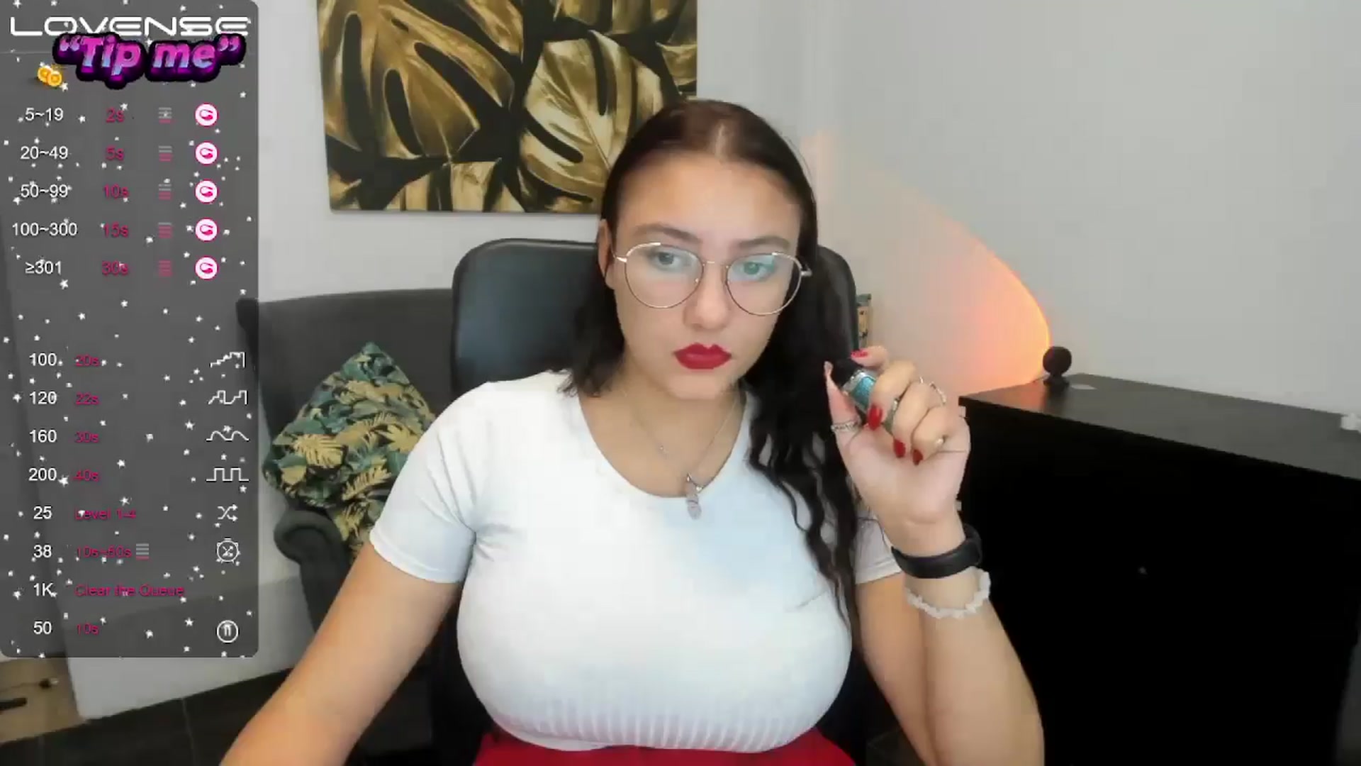 Gallery image thumbnail from SunfLowerr's myfreecams stream on, 10/17/2024, 17:16 image 6 of 20