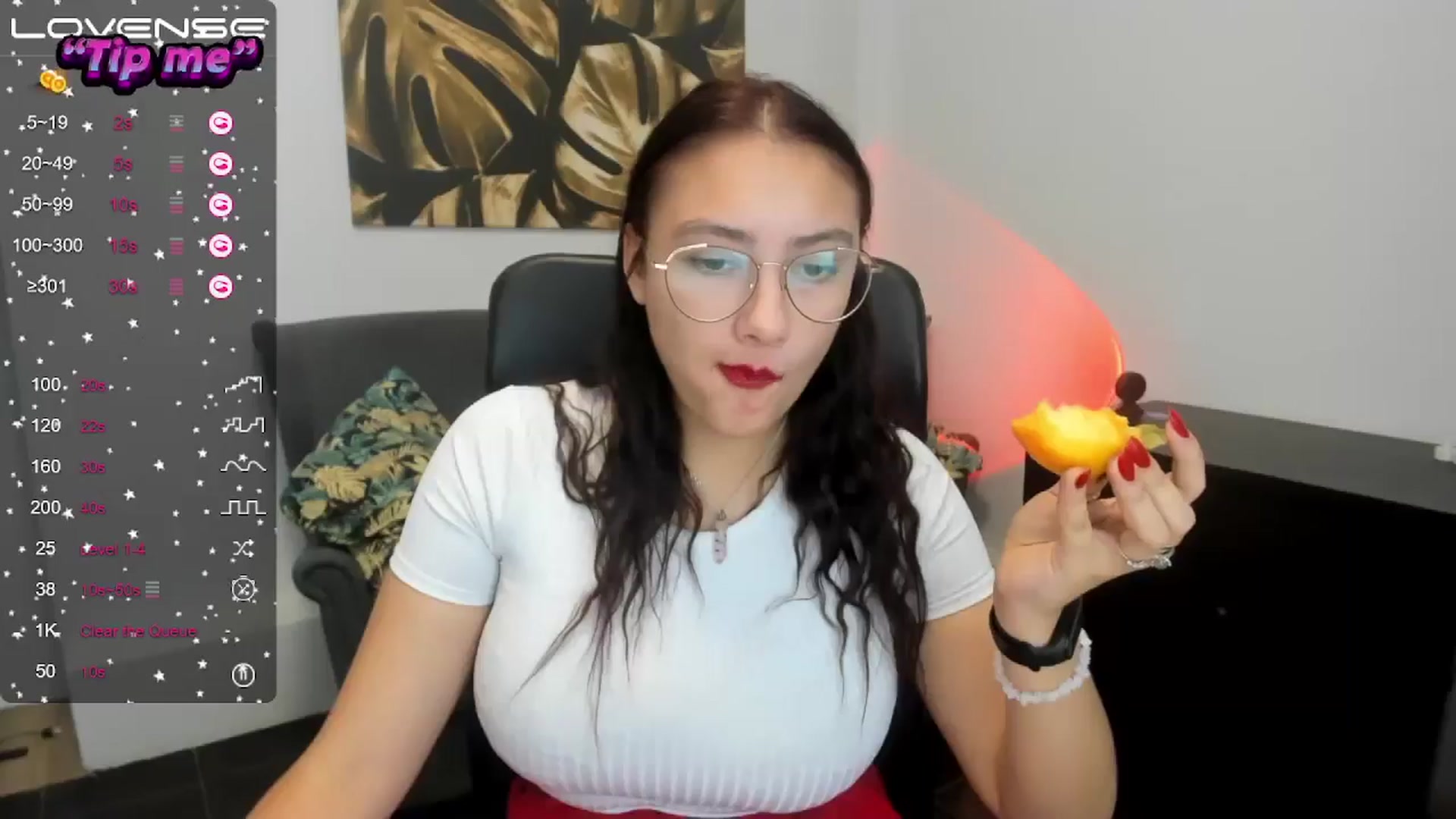 Gallery image thumbnail from SunfLowerr's myfreecams stream on, 10/17/2024, 17:16 image 20 of 20