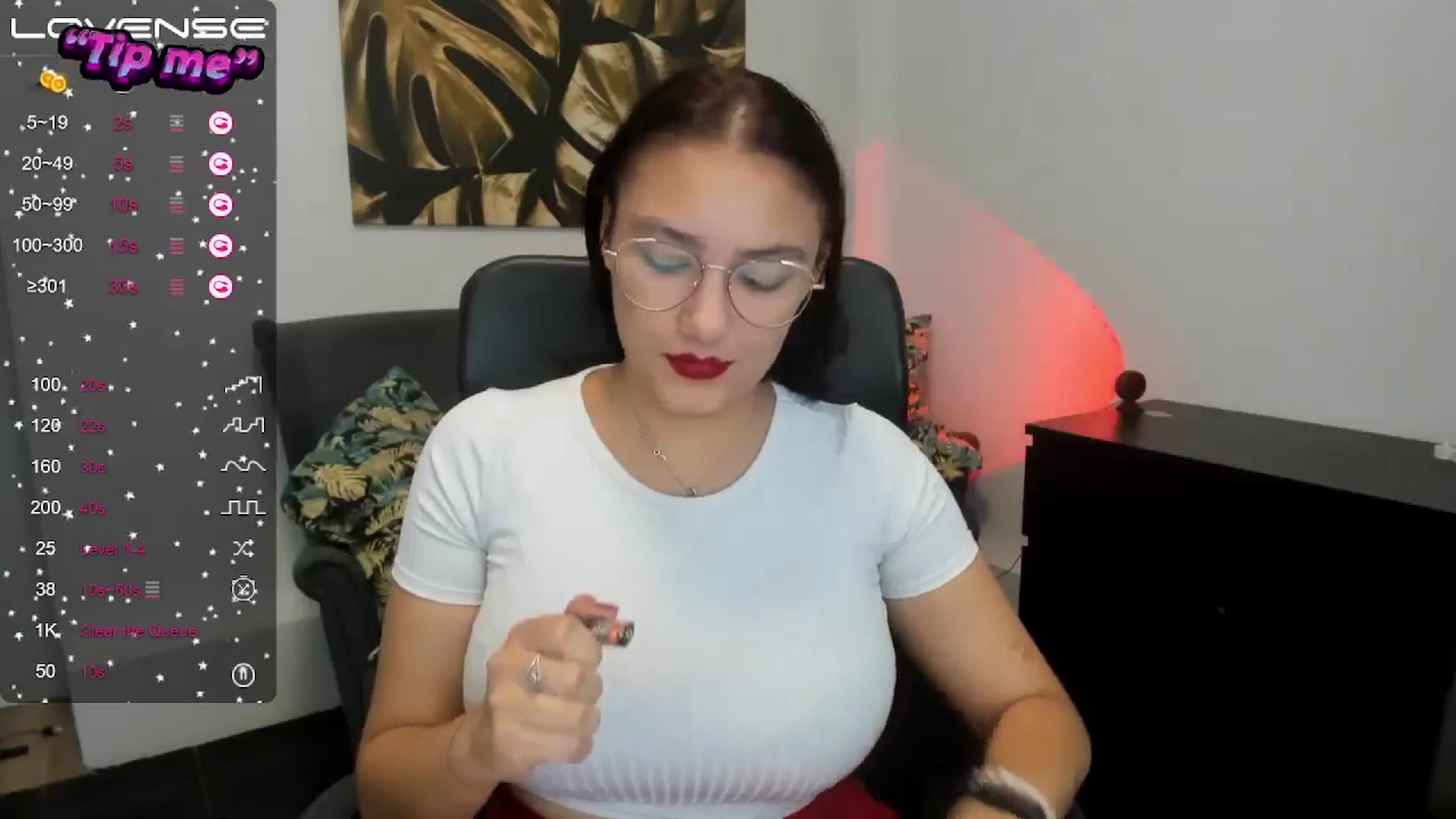 Gallery image thumbnail from SunfLowerr's myfreecams stream on, 10/17/2024, 18:45 image 18 of 20