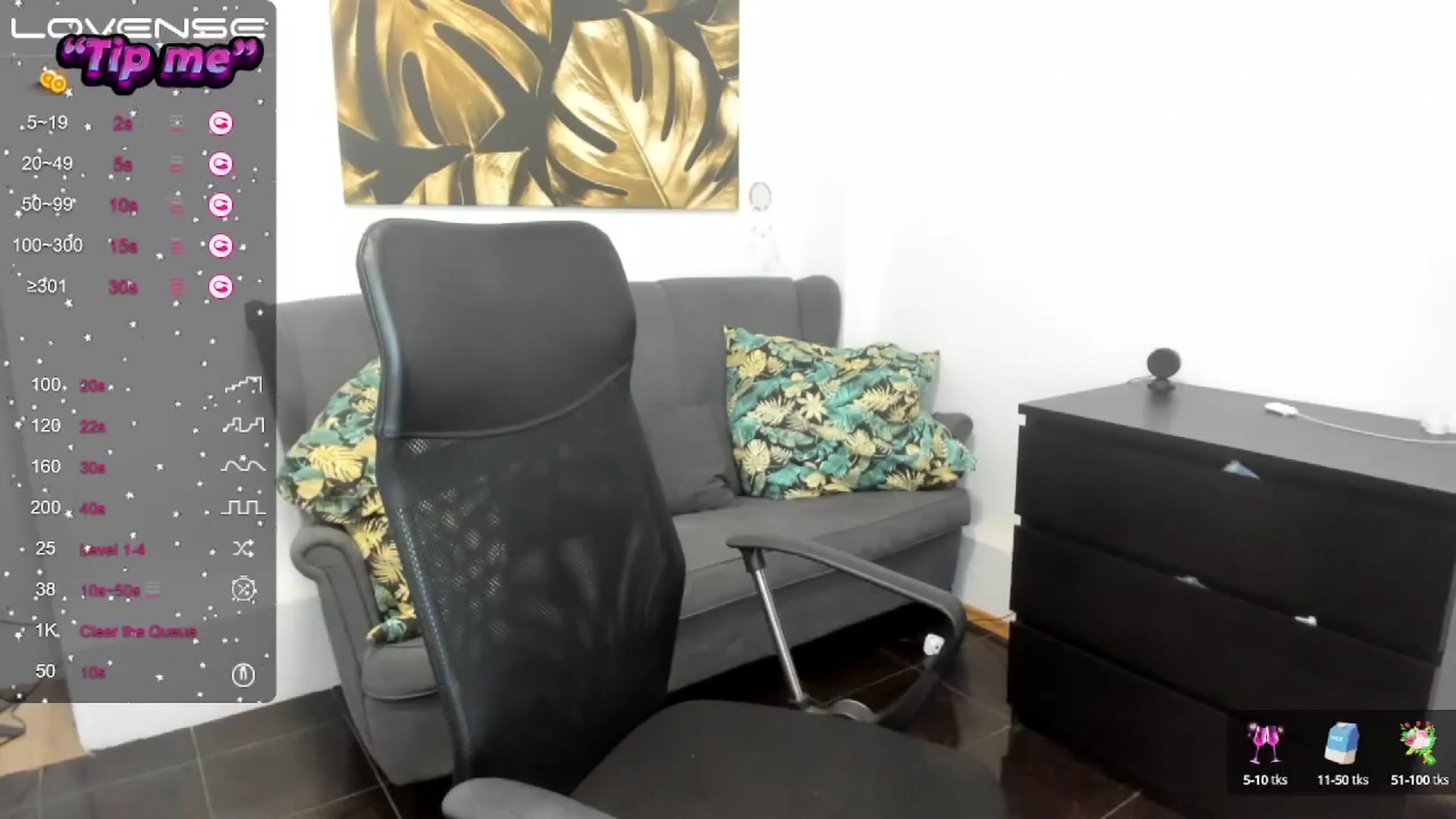Gallery image thumbnail from SunfLowerr's myfreecams stream on, 10/18/2024, 14:03 image 12 of 20