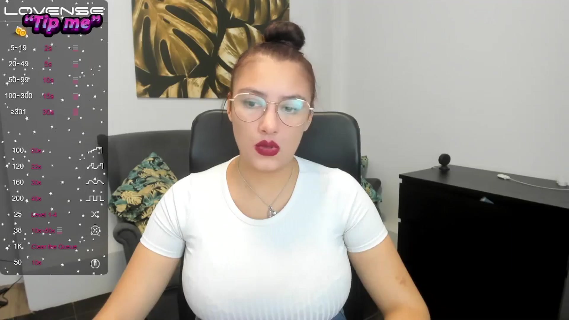 Gallery image thumbnail from SunfLowerr's myfreecams stream on, 10/18/2024, 16:11 image 19 of 20