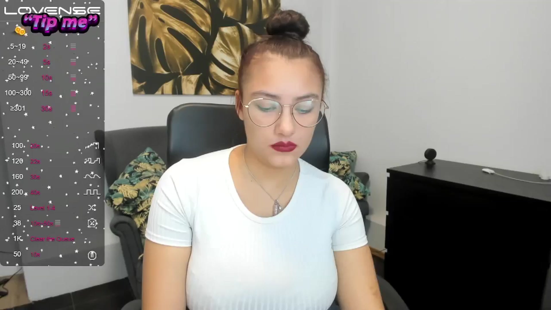Gallery image thumbnail from SunfLowerr's myfreecams stream on, 10/18/2024, 17:18 image 1 of 20