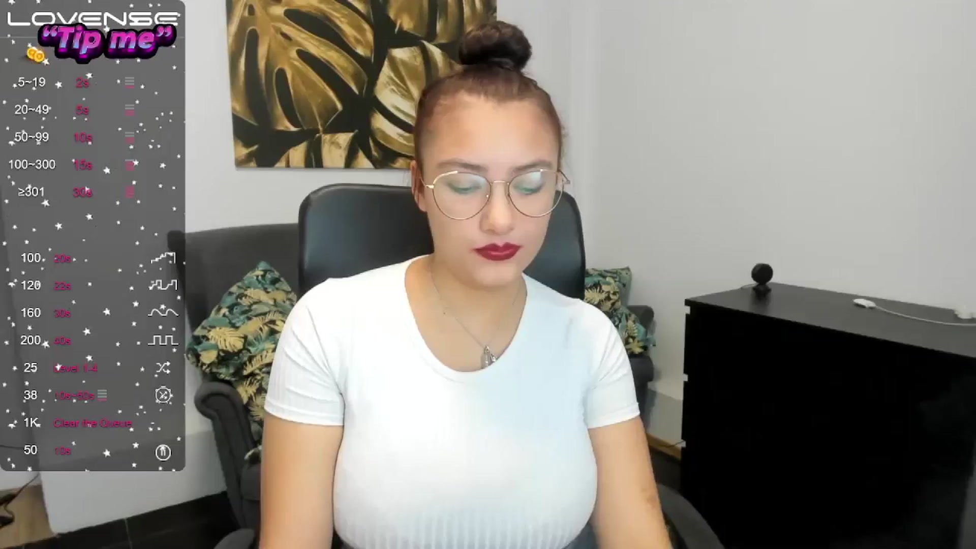 Gallery image thumbnail from SunfLowerr's myfreecams stream on, 10/18/2024, 17:18 image 3 of 20