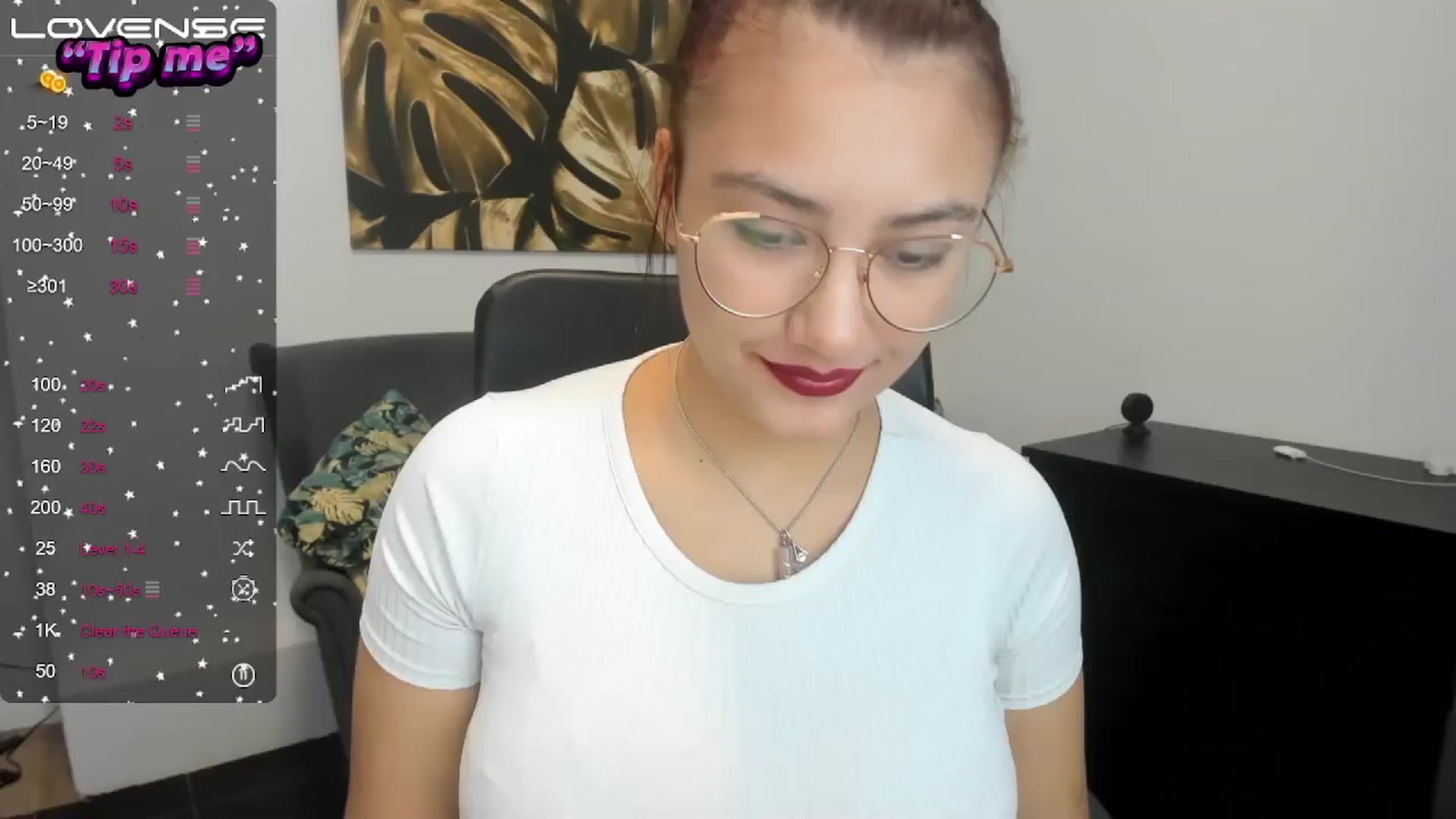 Gallery image thumbnail from SunfLowerr's myfreecams stream on, 10/18/2024, 17:18 image 11 of 20